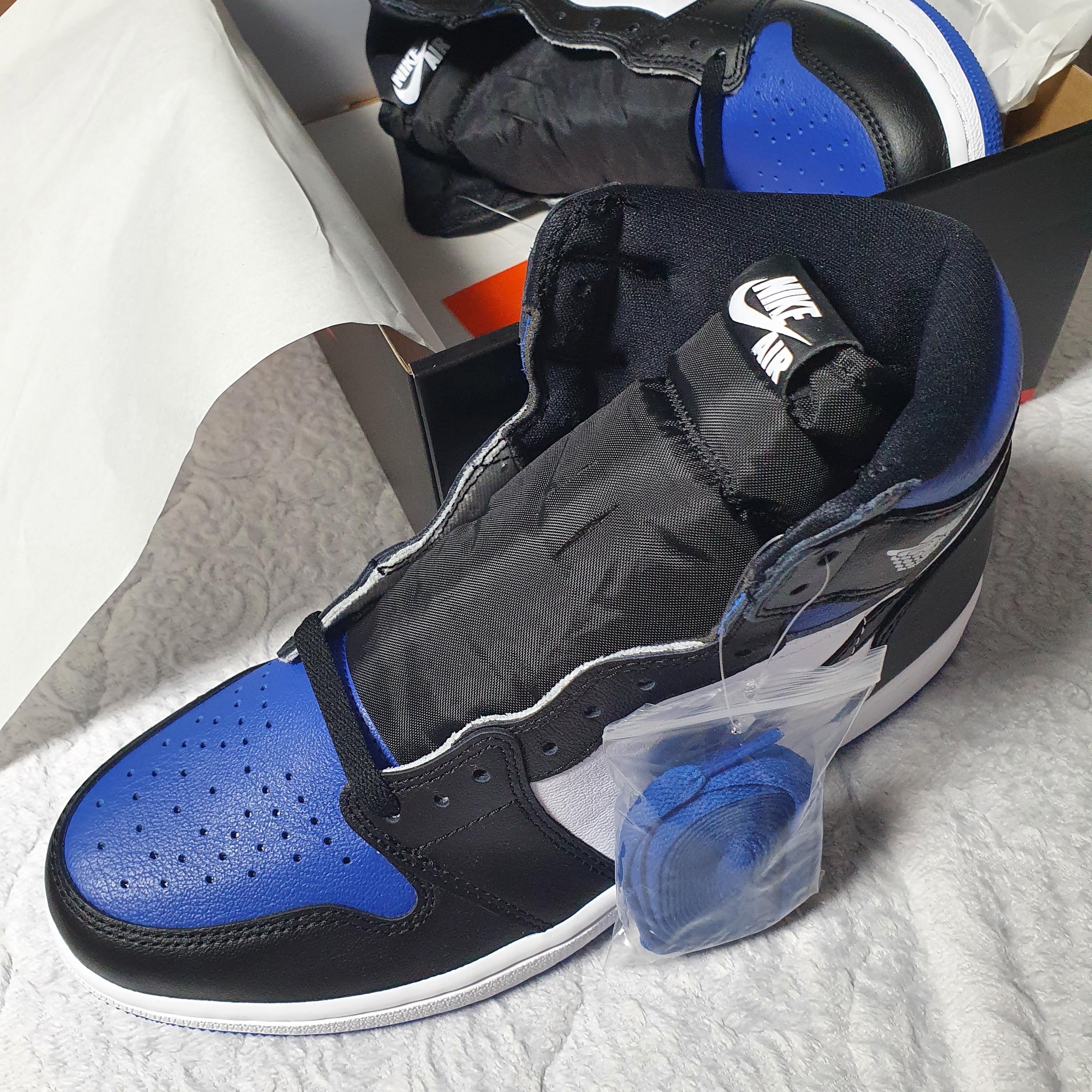 Jordan 1 Retro High OG Royal Toe 착용 스타일