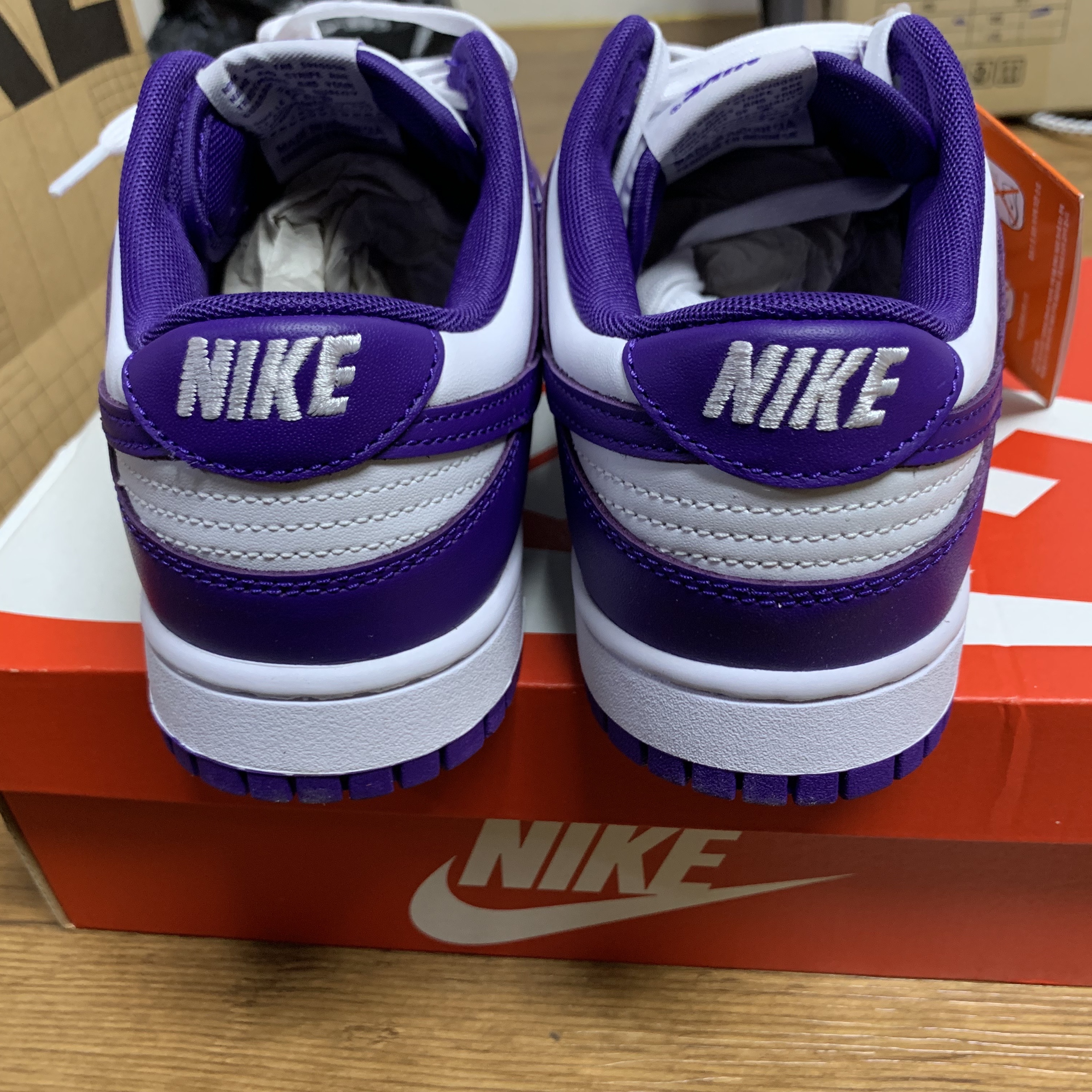 Nike Dunk Low Retro Championship Court Purple 착용 스타일 - 3