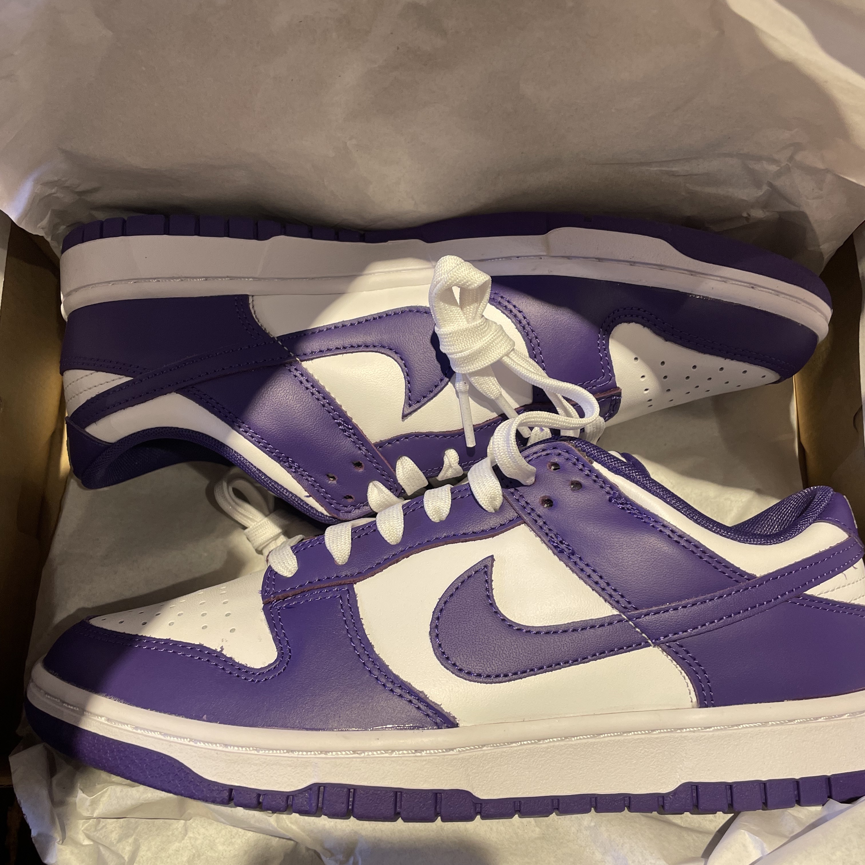 Nike Dunk Low Retro Championship Court Purple 착용 스타일 - 1