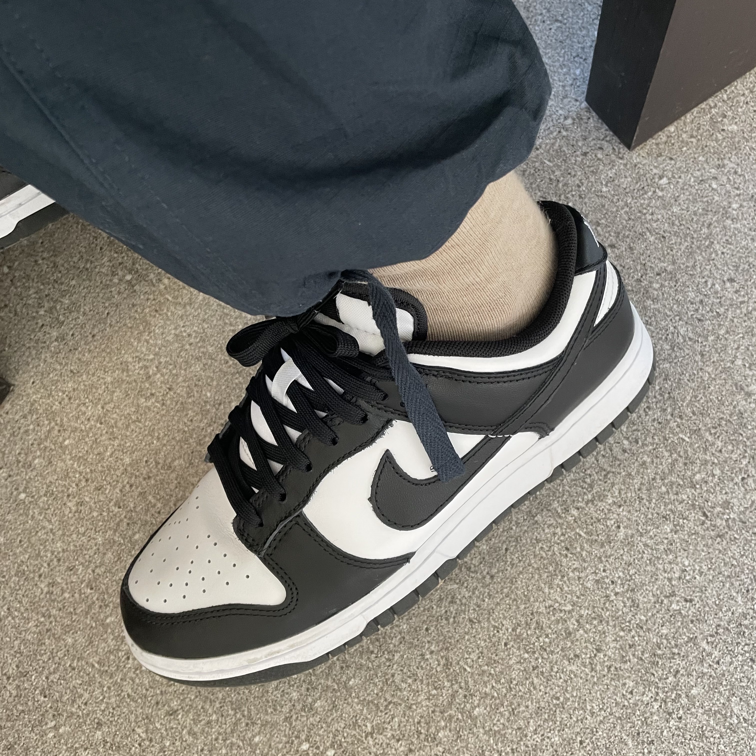 Nike Dunk Low Retro Black 착용 스타일