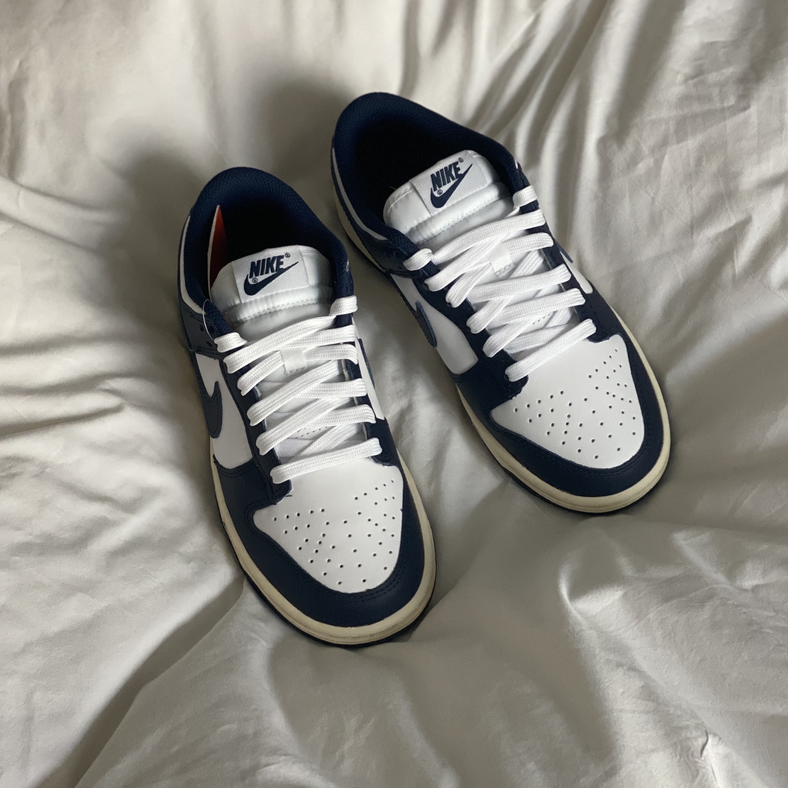 (W) Nike Dunk Low Vintage Midnight Navy 착용 스타일