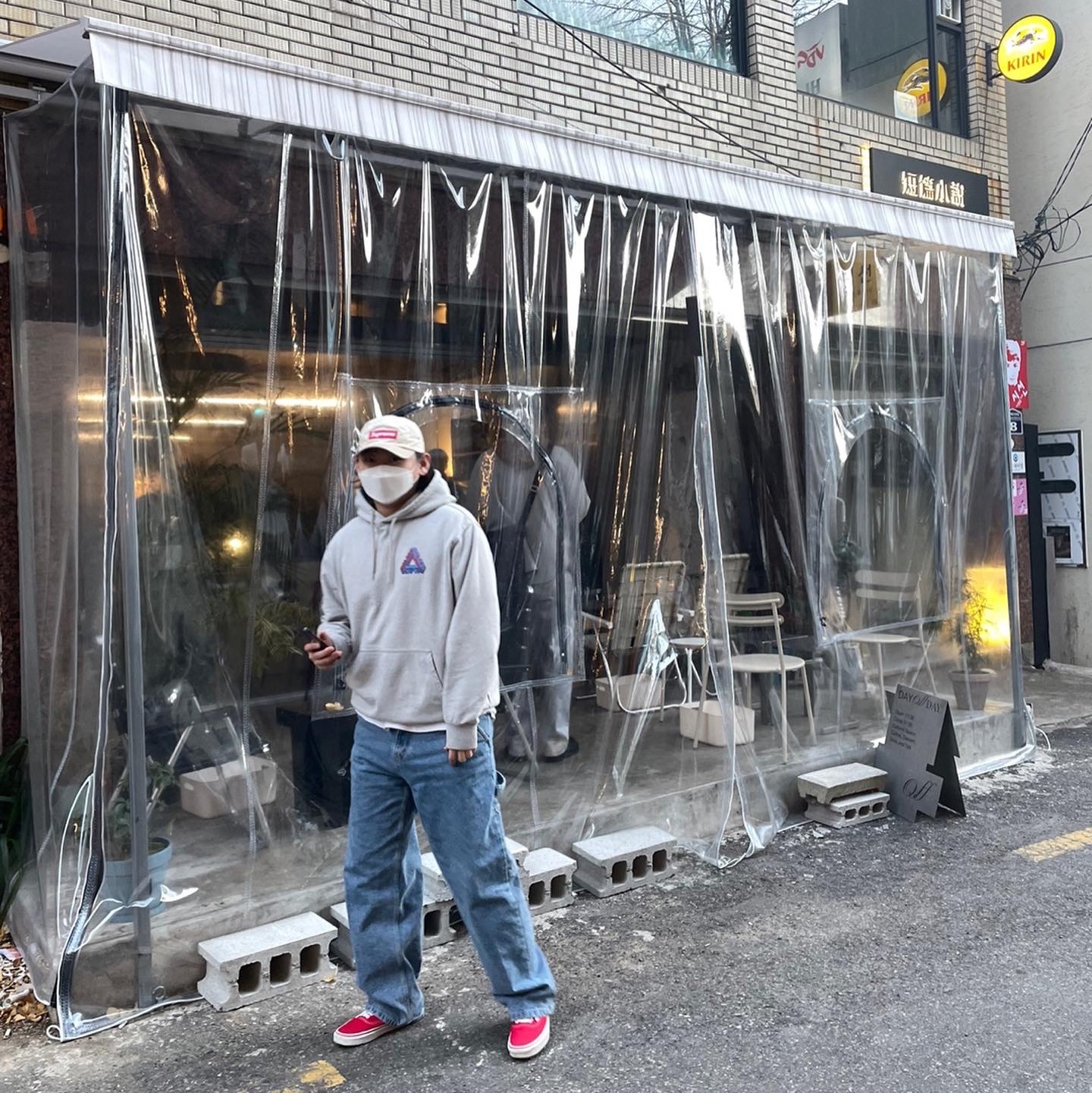 Palace P-3D Hood Grey Marl - 21FW, Supreme Waxed Cotton Camp Cap Natural - 21FW 착용 스타일 - 1
