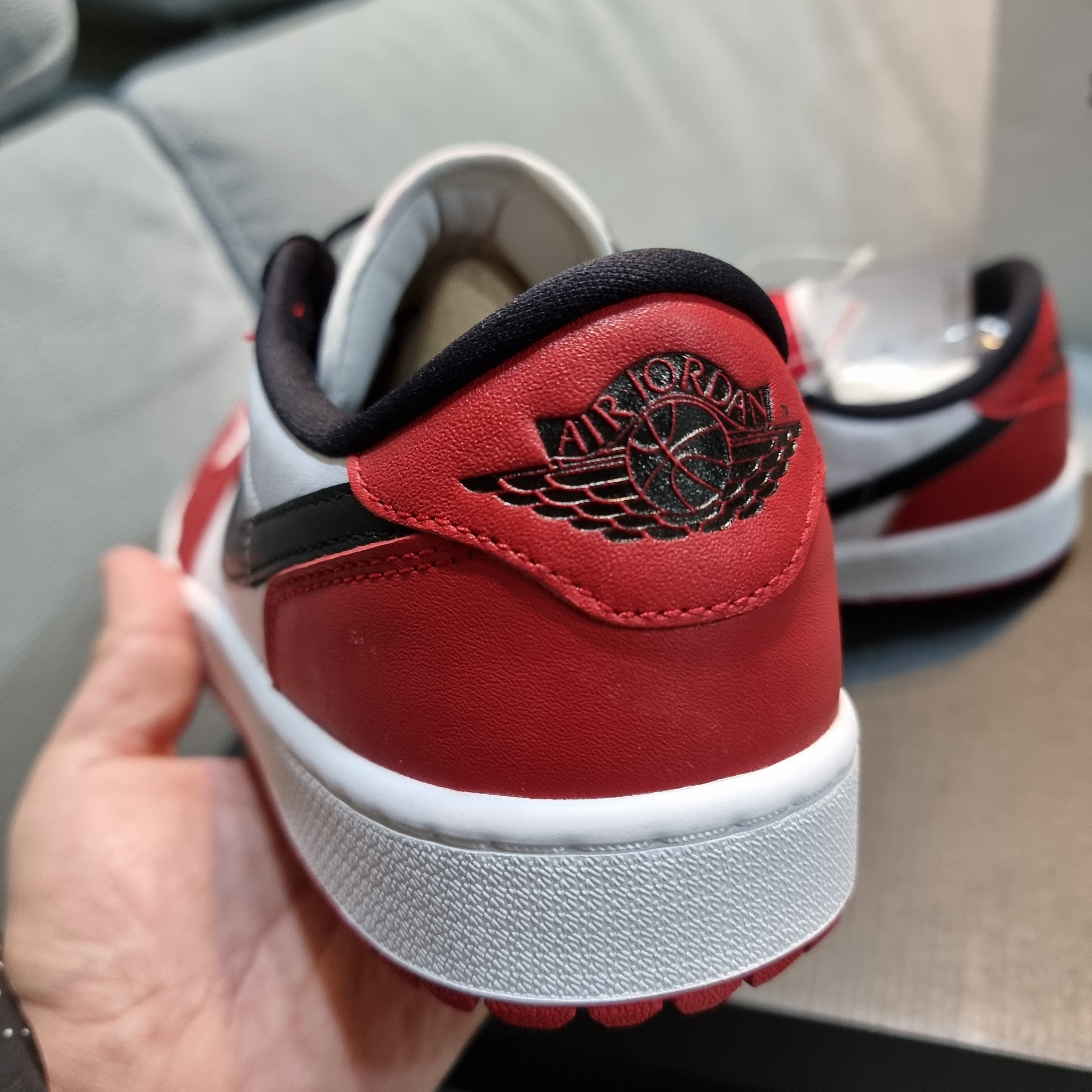 Jordan 1 Low Golf Chicago 착용 스타일 - 3