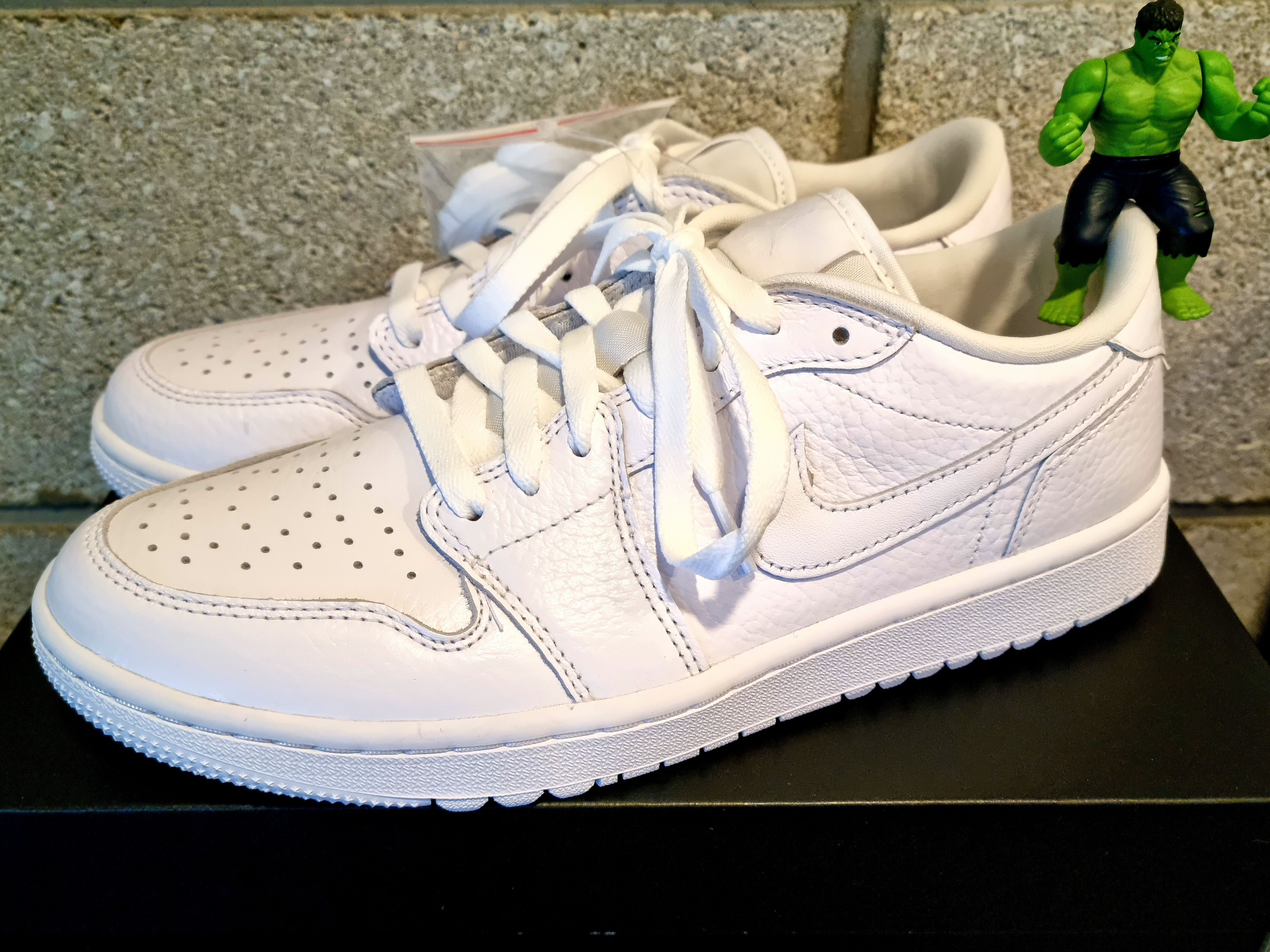Jordan 1 Low Golf Triple White 착용 스타일 - 1