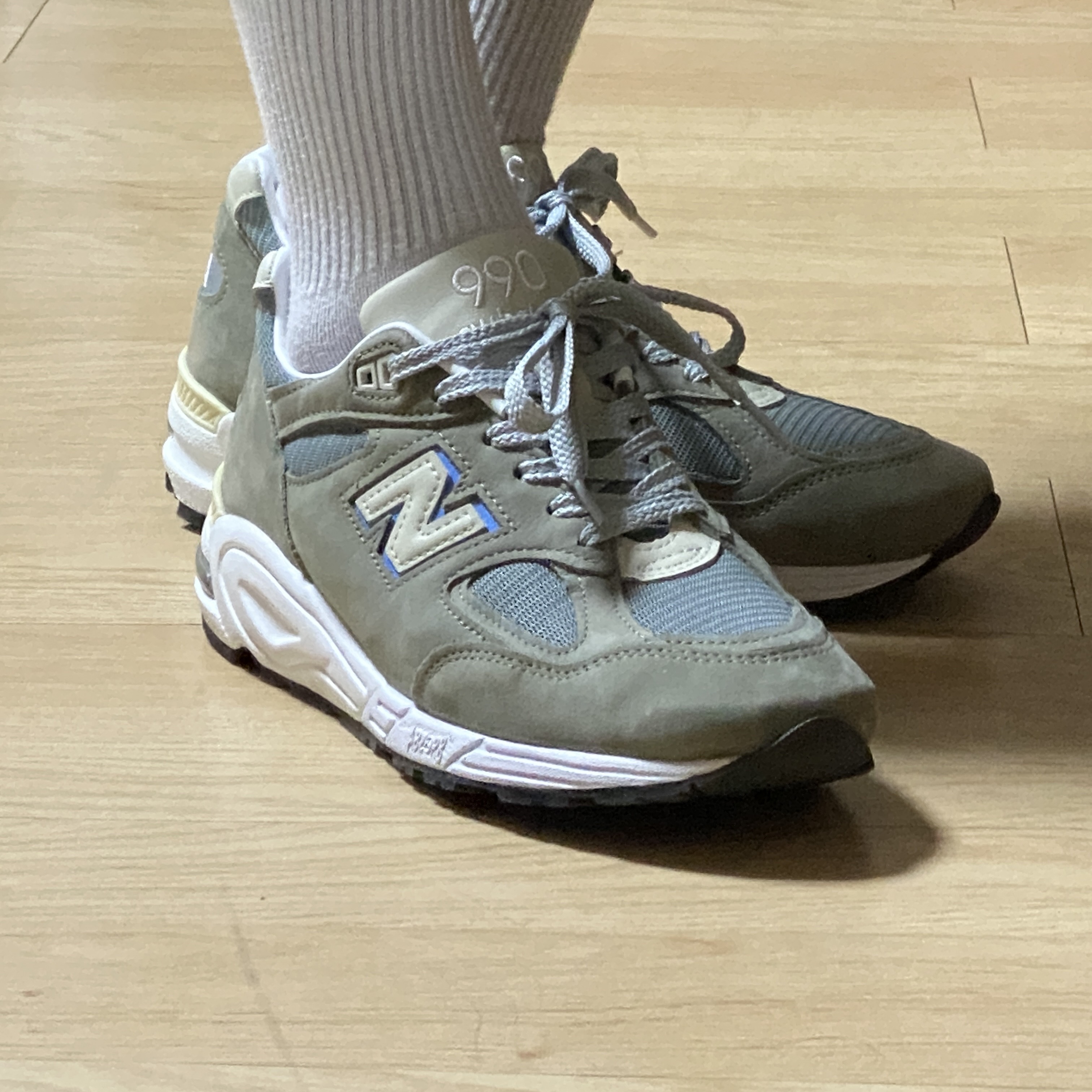 New Balance 990v2 Made in USA Grey Blue 착용 스타일