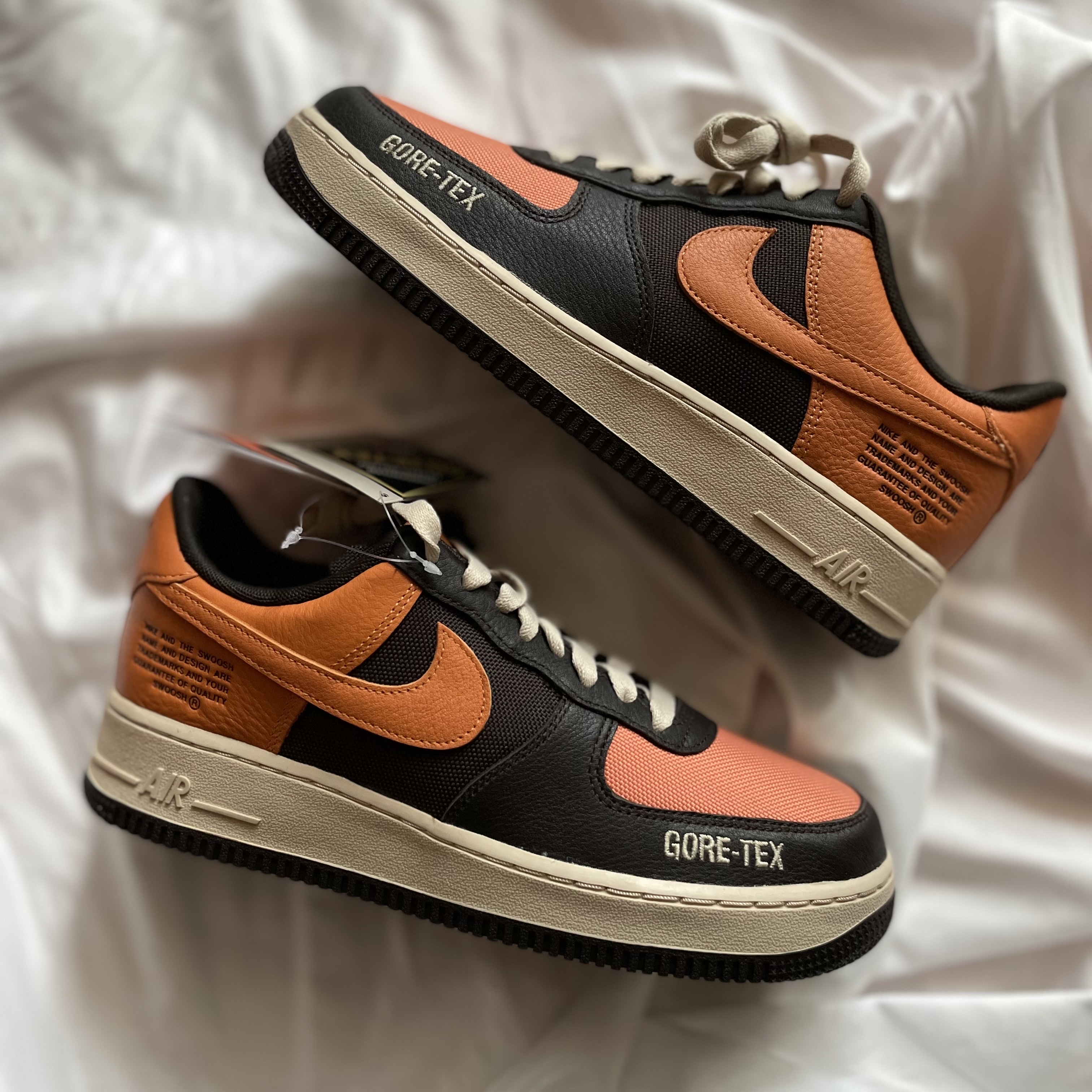 Nike Air Force 1 Low Gore-Tex Brown Curry 착용 스타일