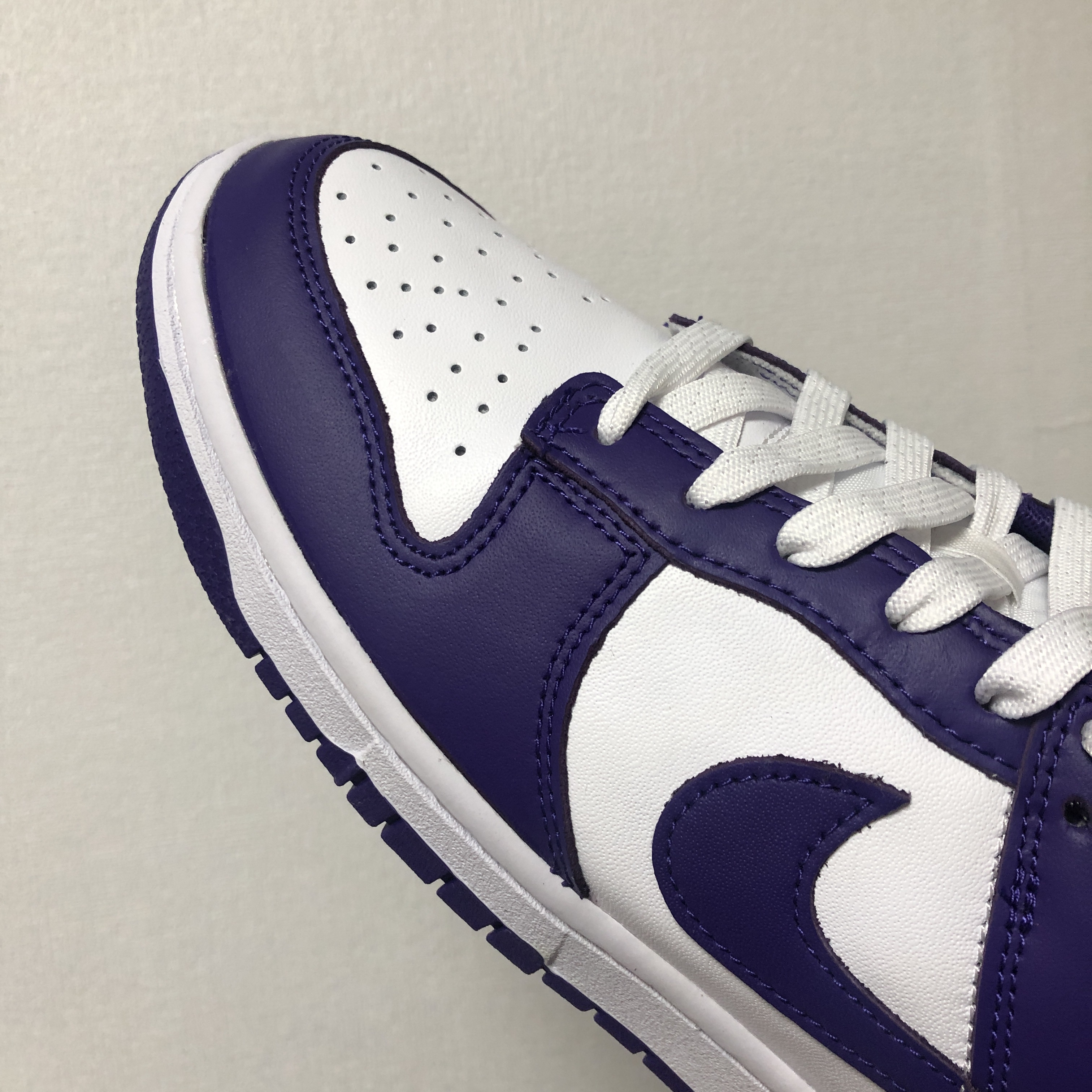 Nike Dunk Low Retro Championship Court Purple 착용 스타일 - 1