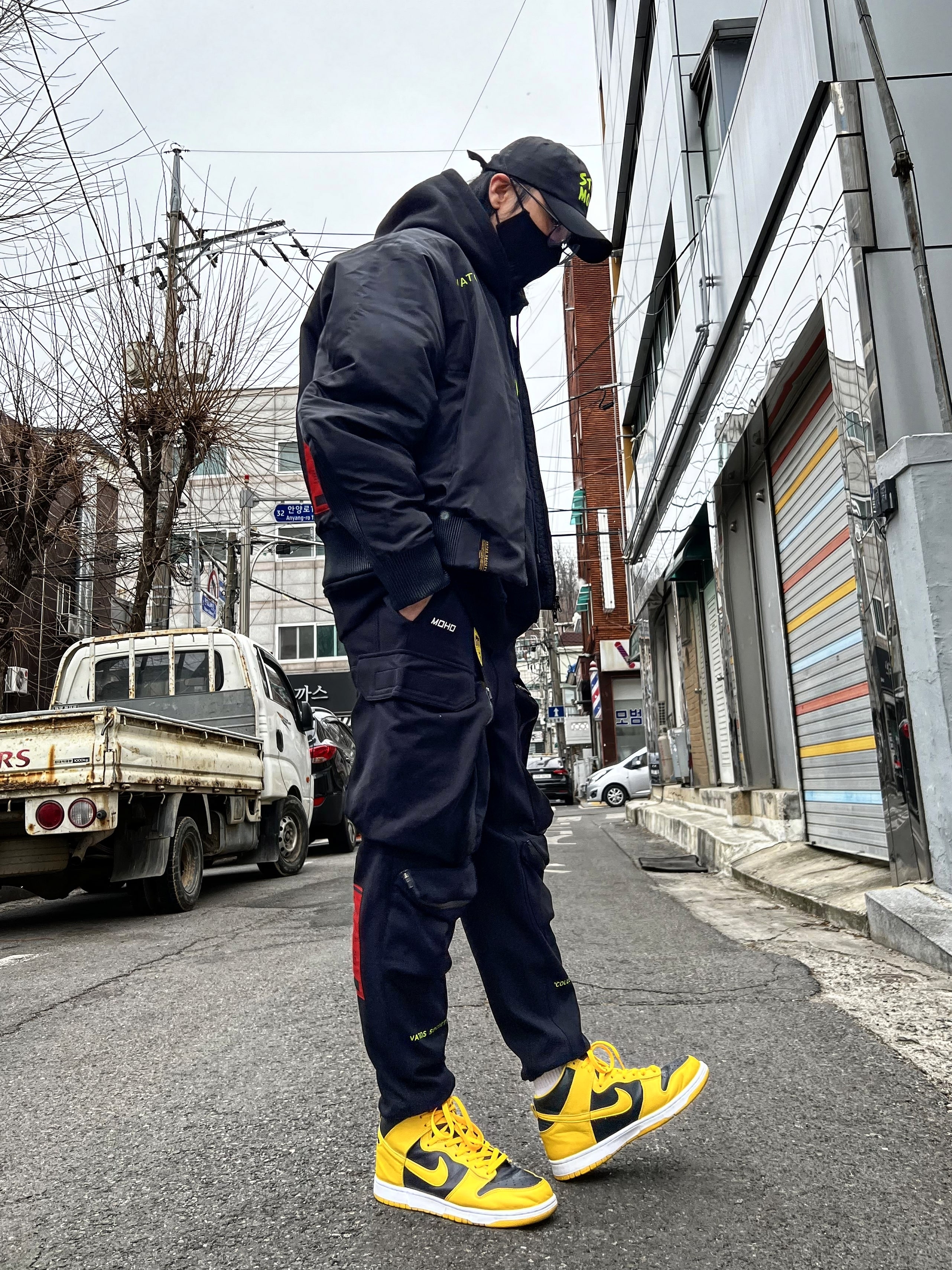 Nike Dunk High SP Varsity Maize 착용 스타일