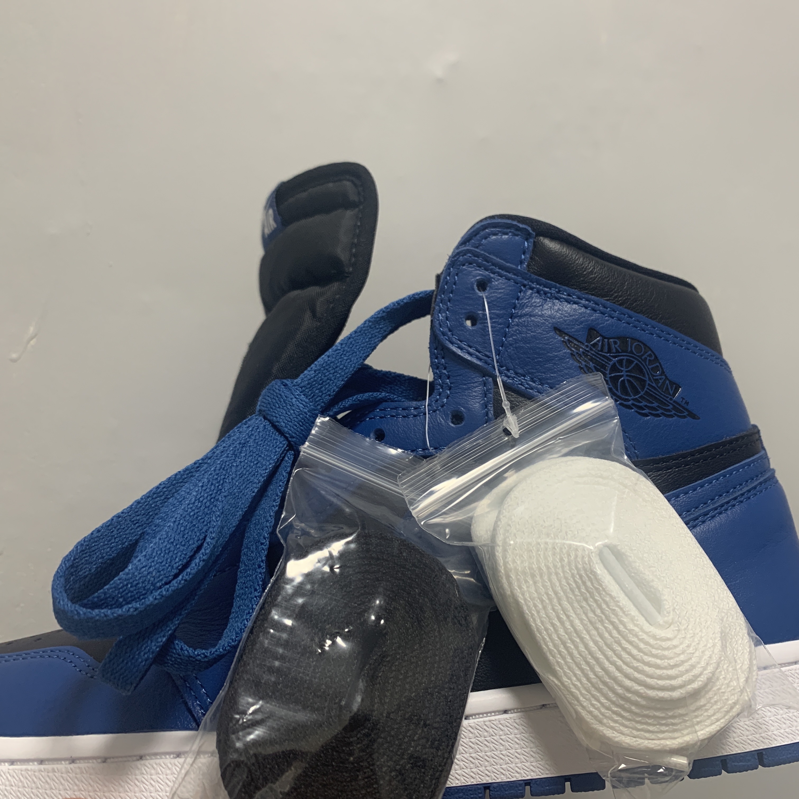 Jordan 1 Retro High OG Dark Marina Blue 착용 스타일 - 3