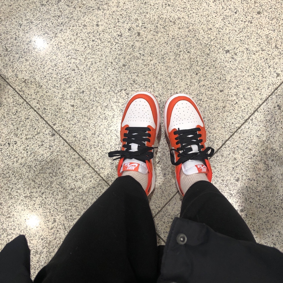 (GS) Jordan 1 Low OG Starfish 착용 스타일