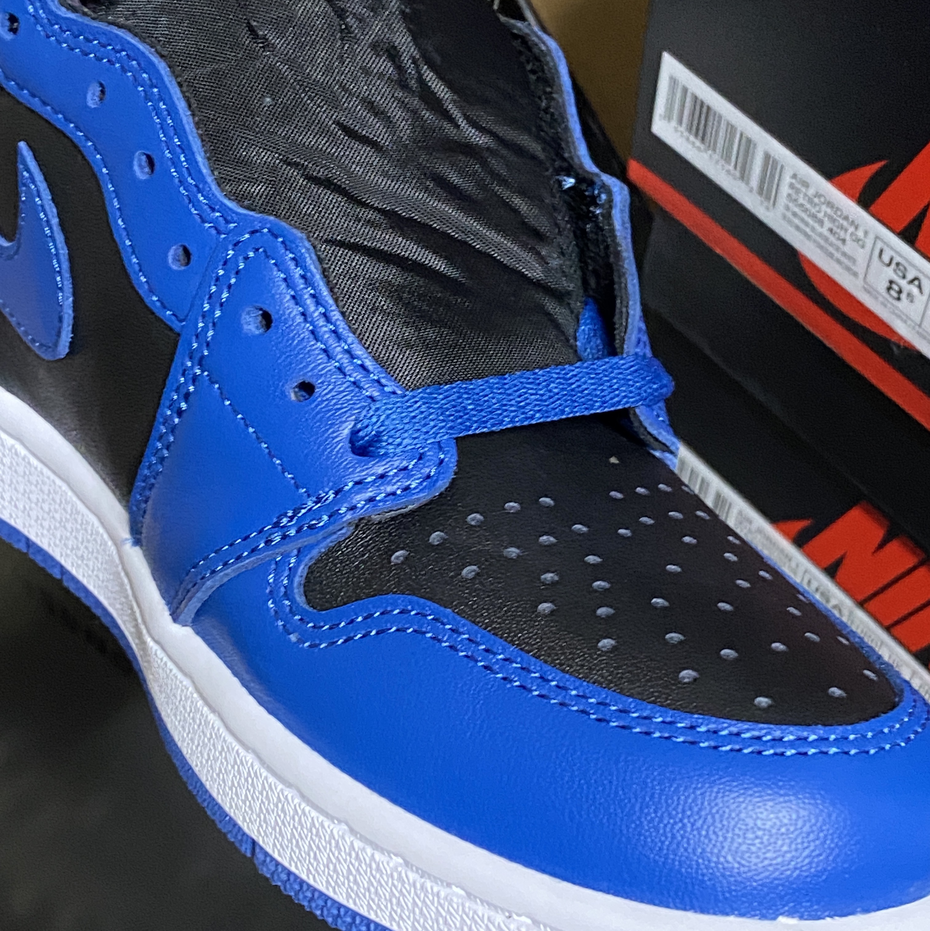 Jordan 1 Retro High OG Dark Marina Blue 착용 스타일 - 1