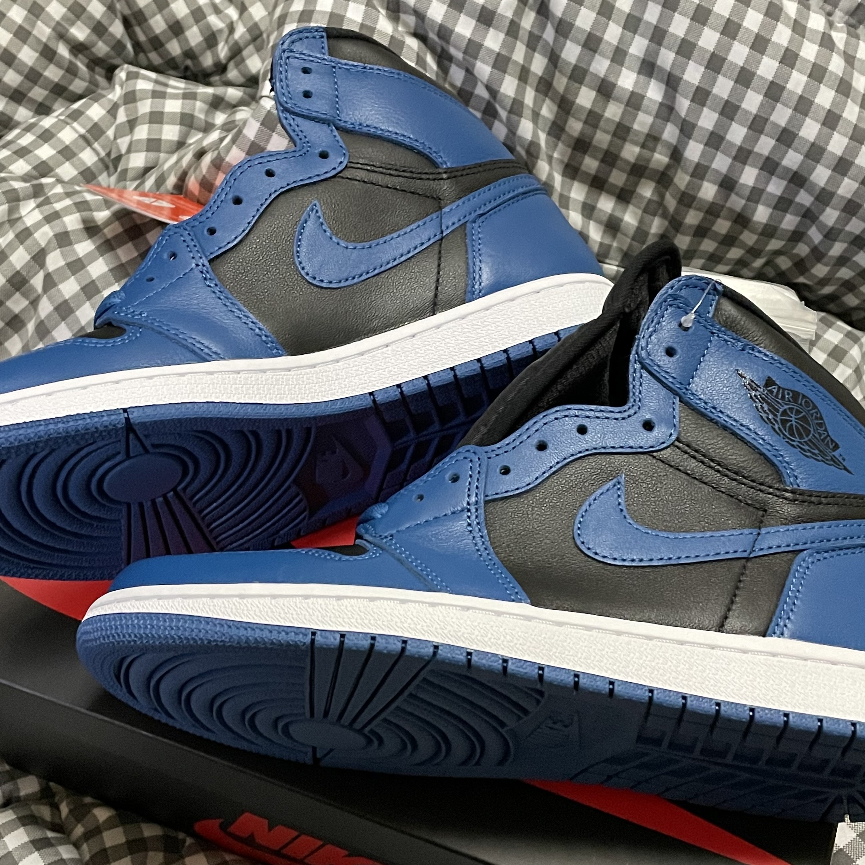 Jordan 1 Retro High OG Dark Marina Blue 착용 스타일 - 4