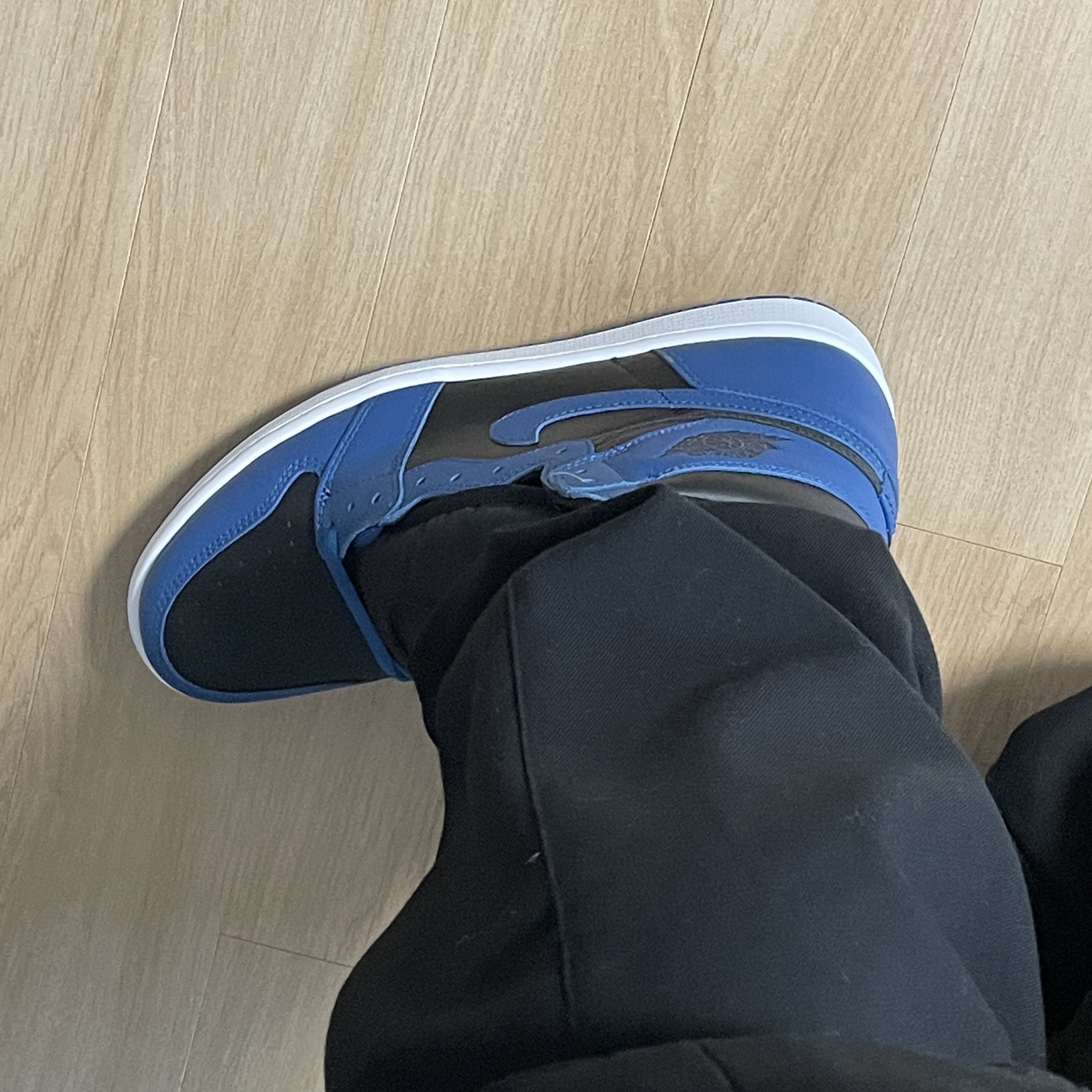 Jordan 1 Retro High OG Dark Marina Blue 착용 스타일 - 4