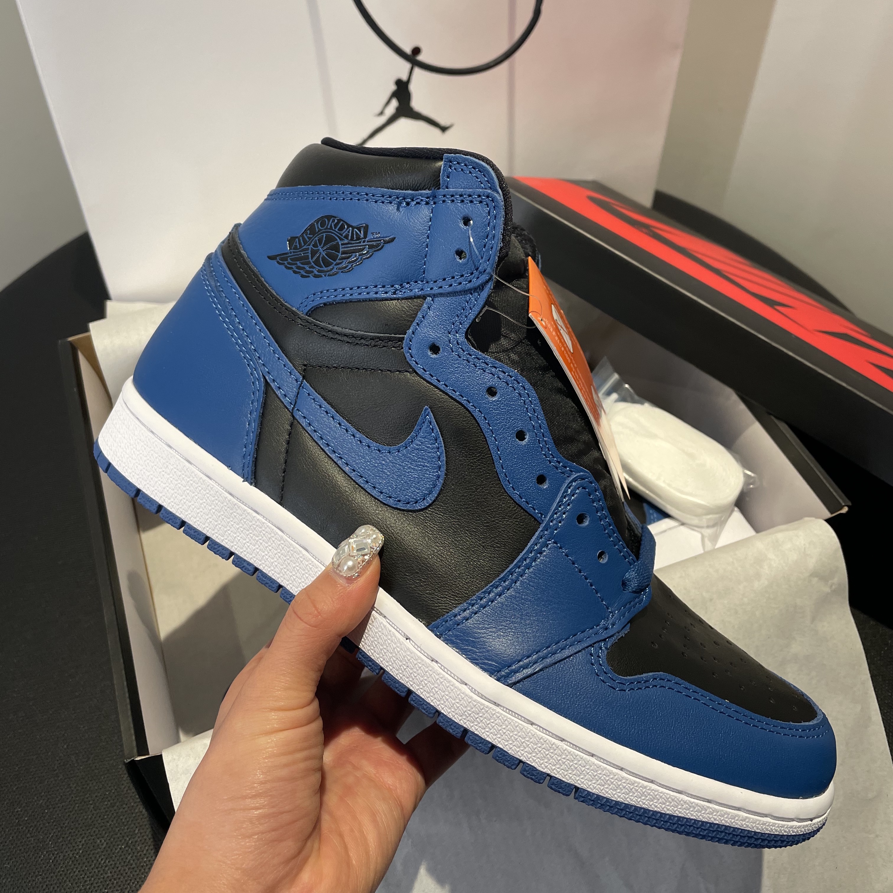 Jordan 1 Retro High OG Dark Marina Blue 착용 스타일