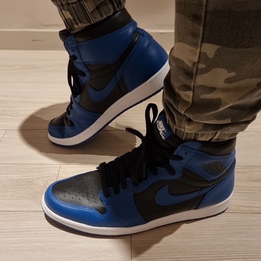Jordan 1 Retro High OG Dark Marina Blue 착용 스타일 - 3