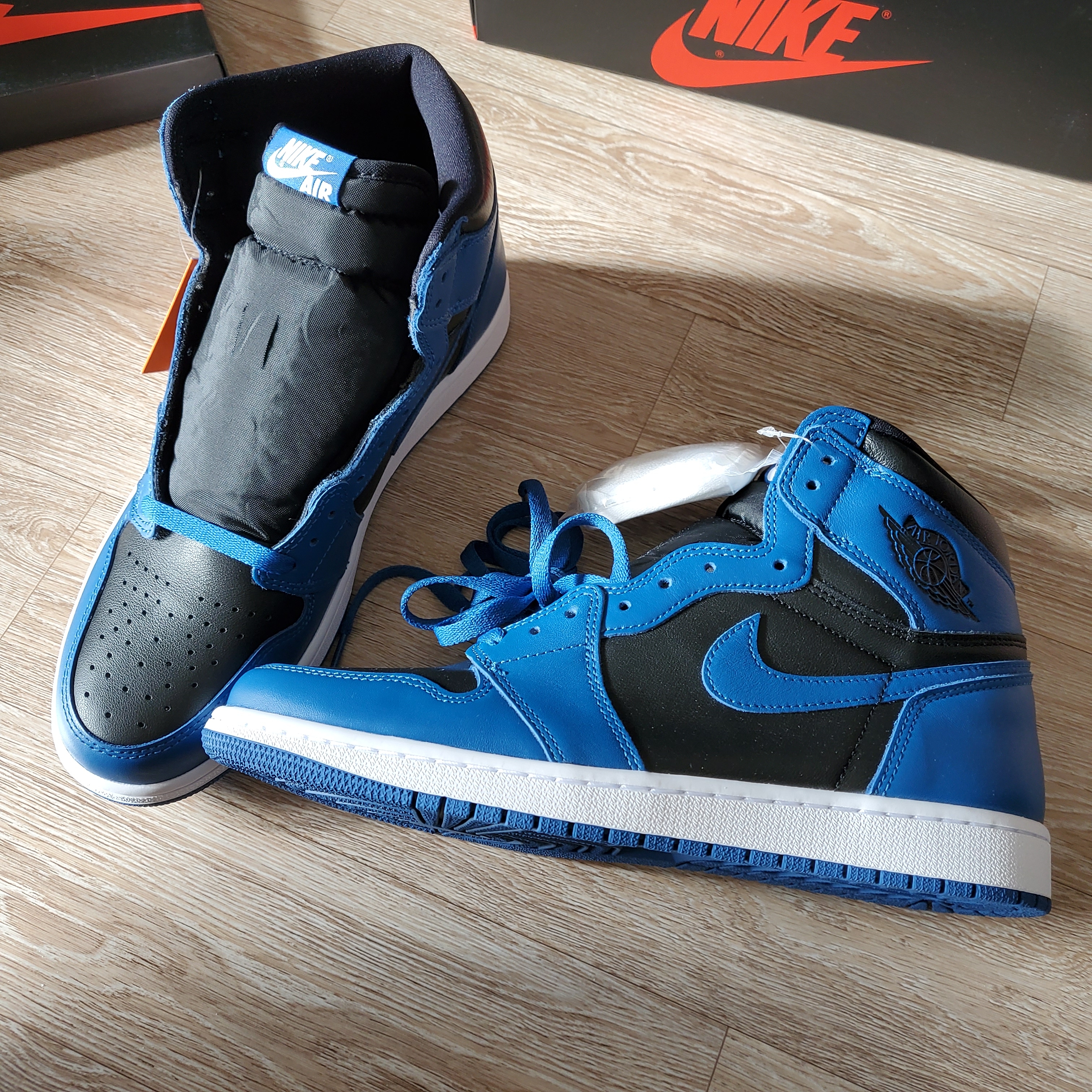 Jordan 1 Retro High OG Dark Marina Blue 착용 스타일