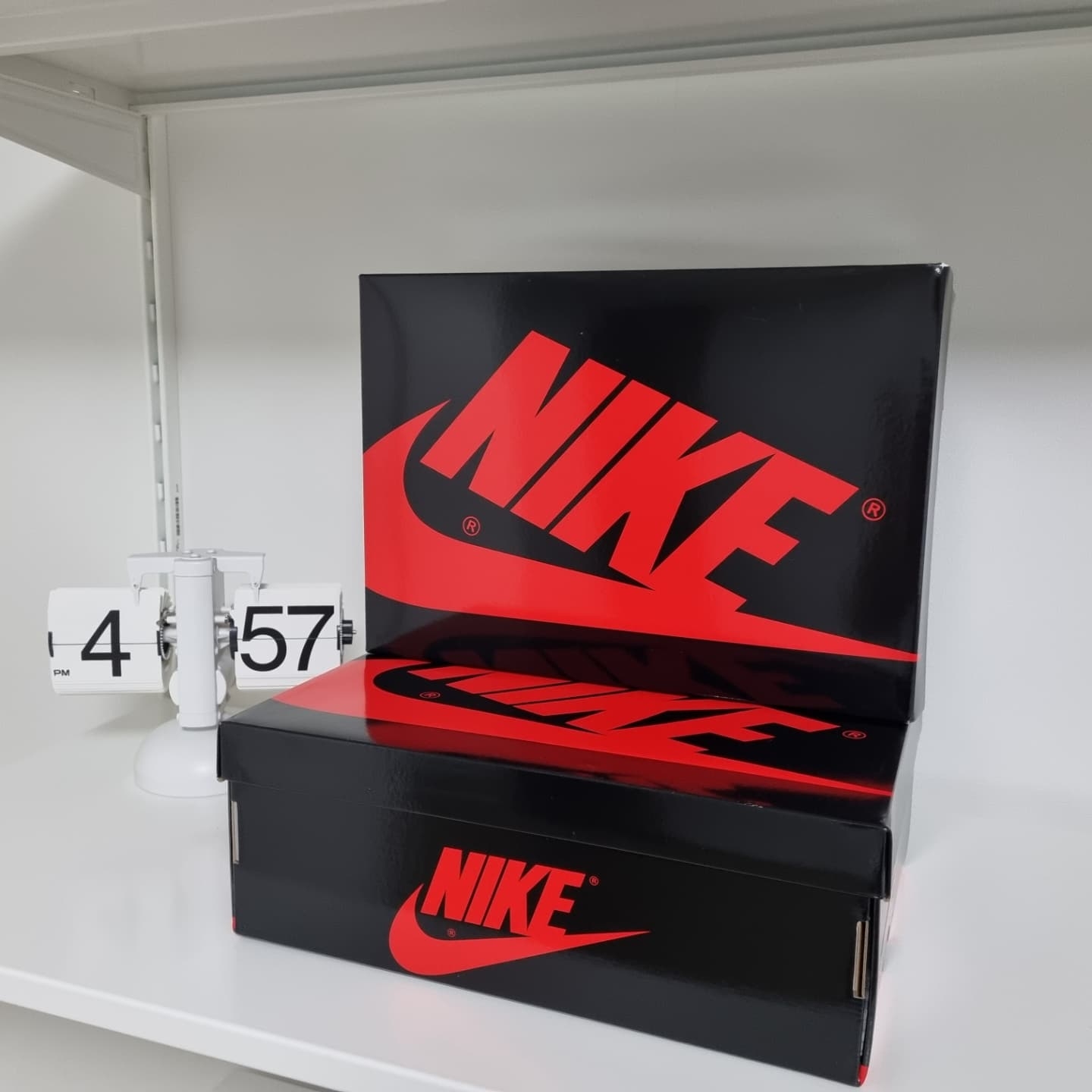 Jordan 1 Retro High OG Patent Bred 착용 스타일 - 4