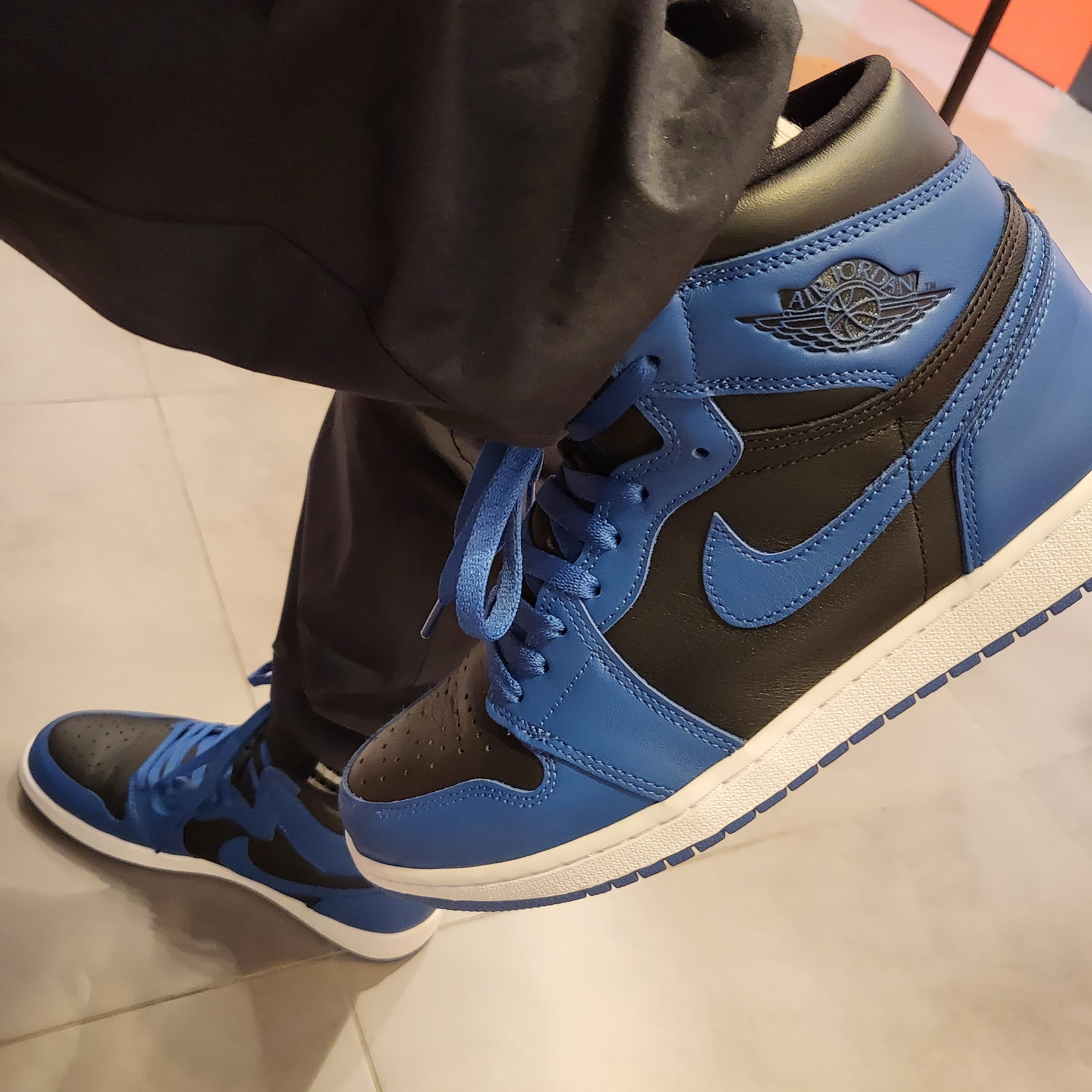 Jordan 1 Retro High OG Dark Marina Blue 착용 스타일