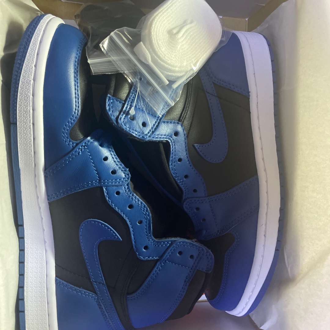 Jordan 1 Retro High OG Dark Marina Blue 착용 스타일