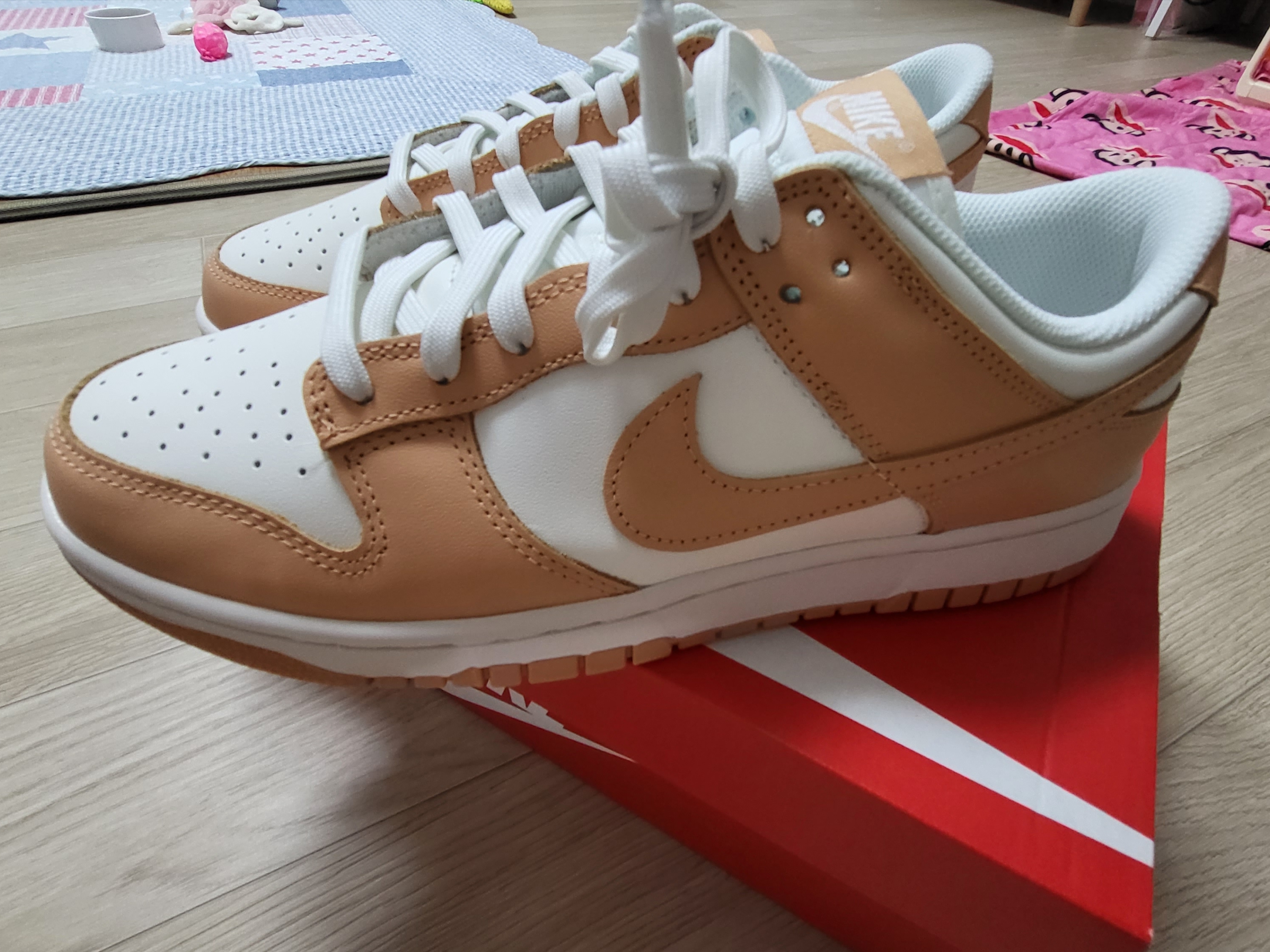 (W) Nike Dunk Low Harvest Moon 착용 스타일 - 2