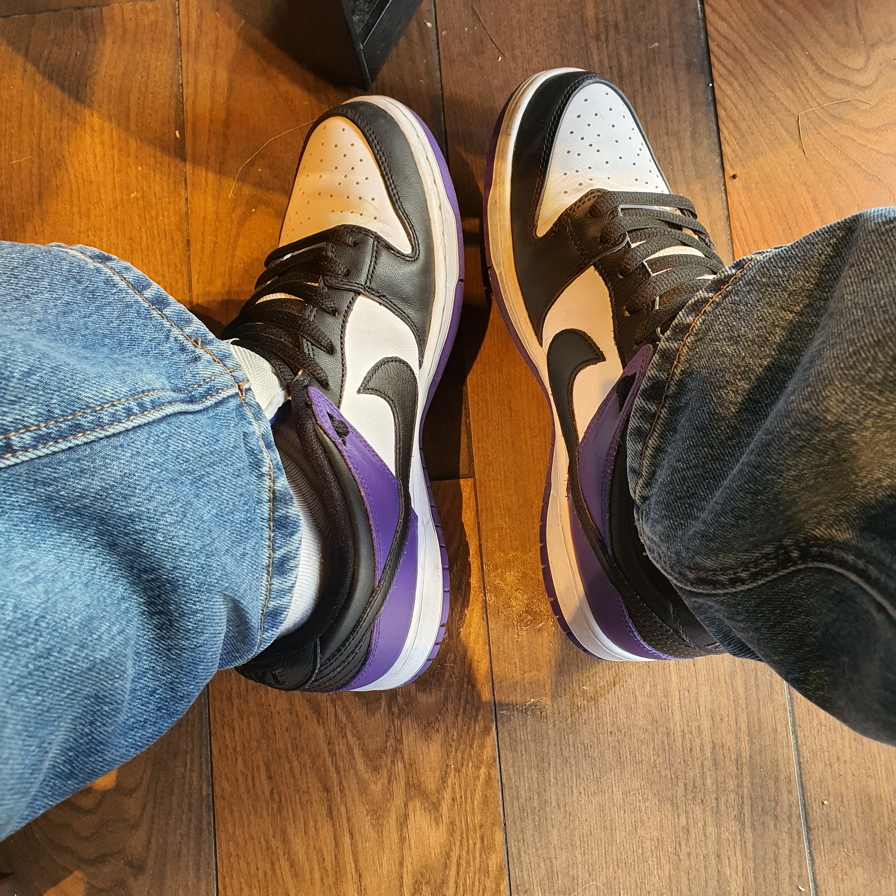 Nike SB Dunk Low Pro Court Purple 착용 스타일 - 2