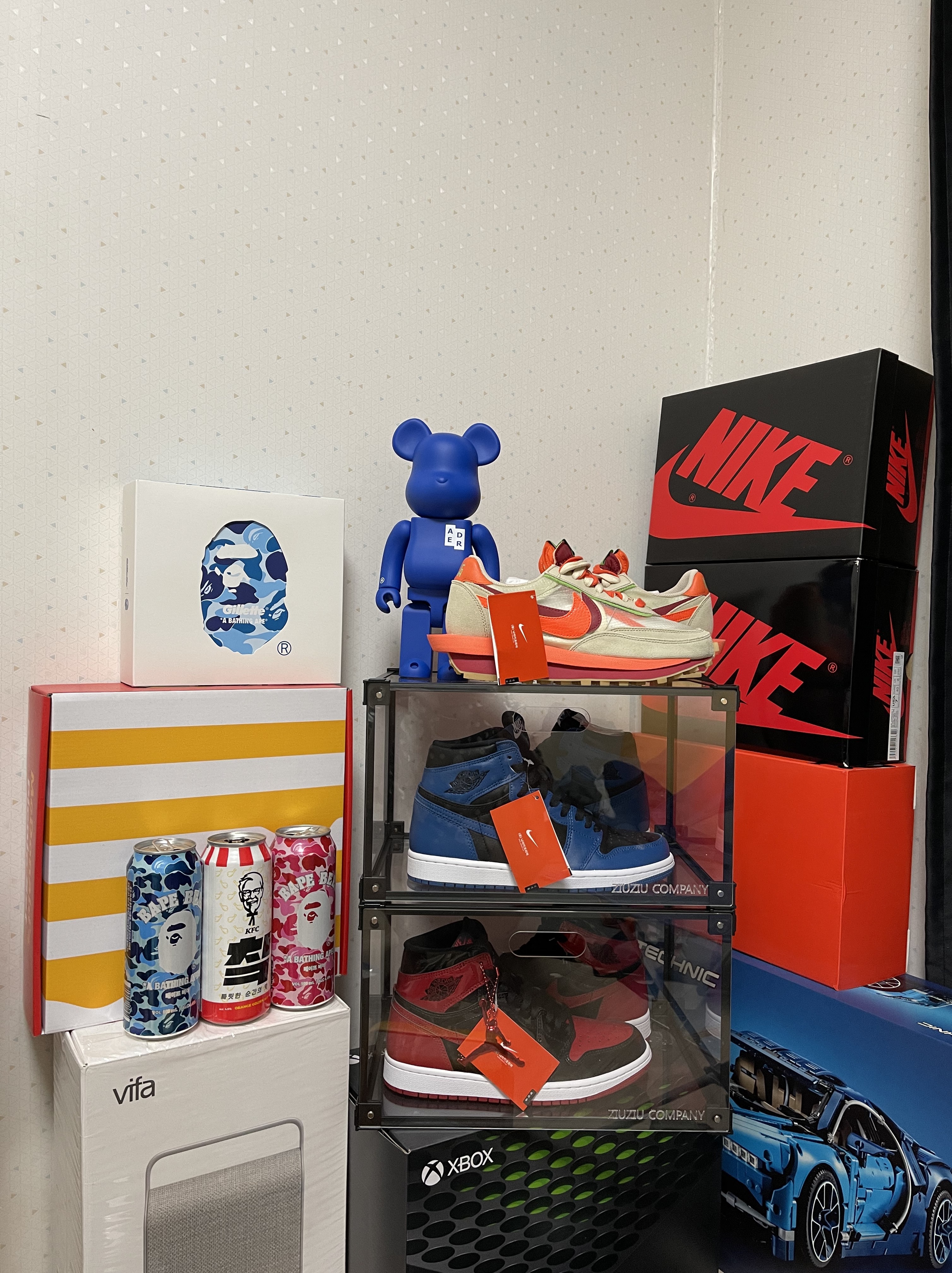 Jordan 1 Retro High OG Patent Bred, Jordan 1 Retro High OG Dark Marina Blue 착용 스타일 - 2