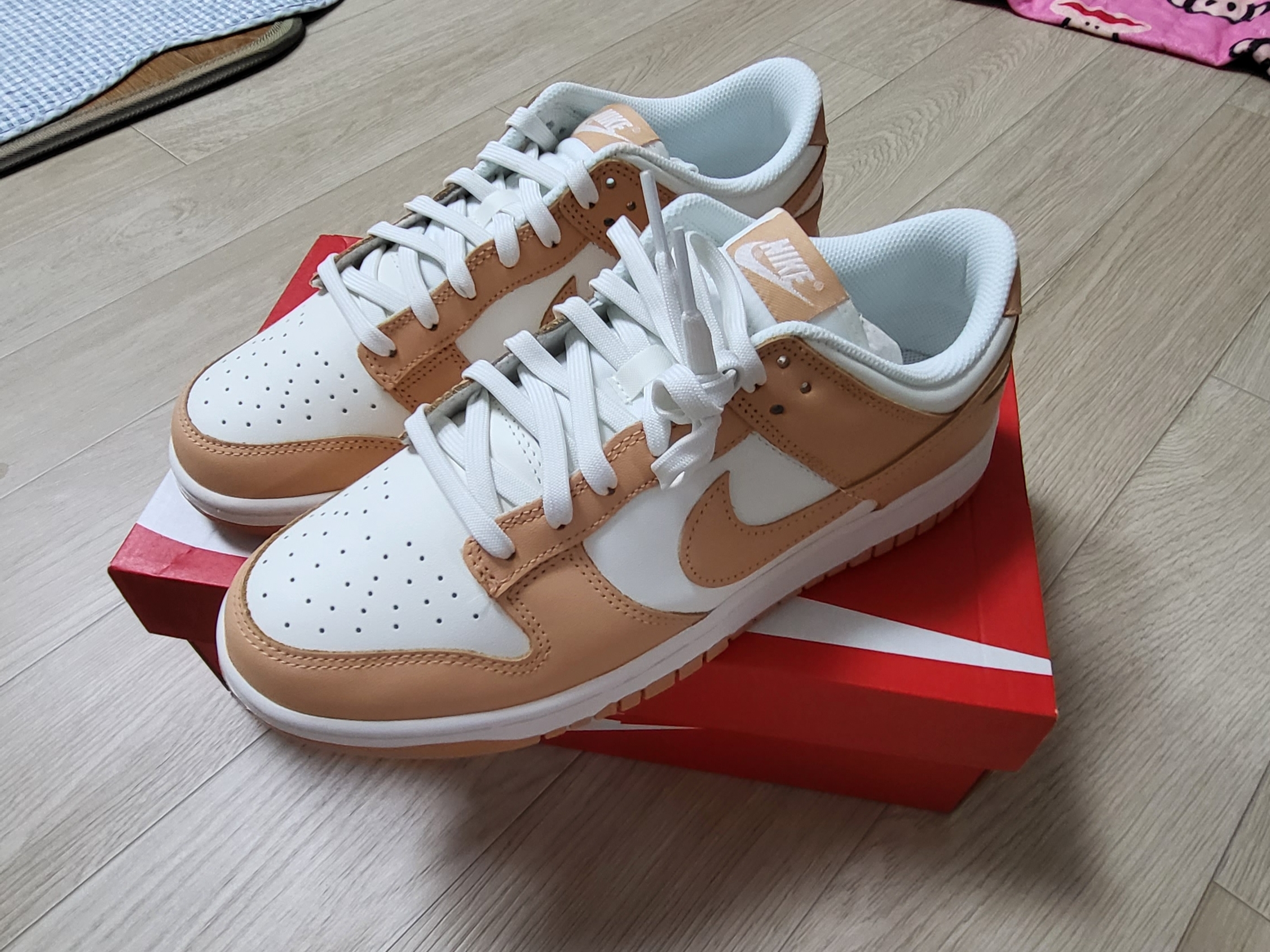 (W) Nike Dunk Low Harvest Moon 착용 스타일 - 3