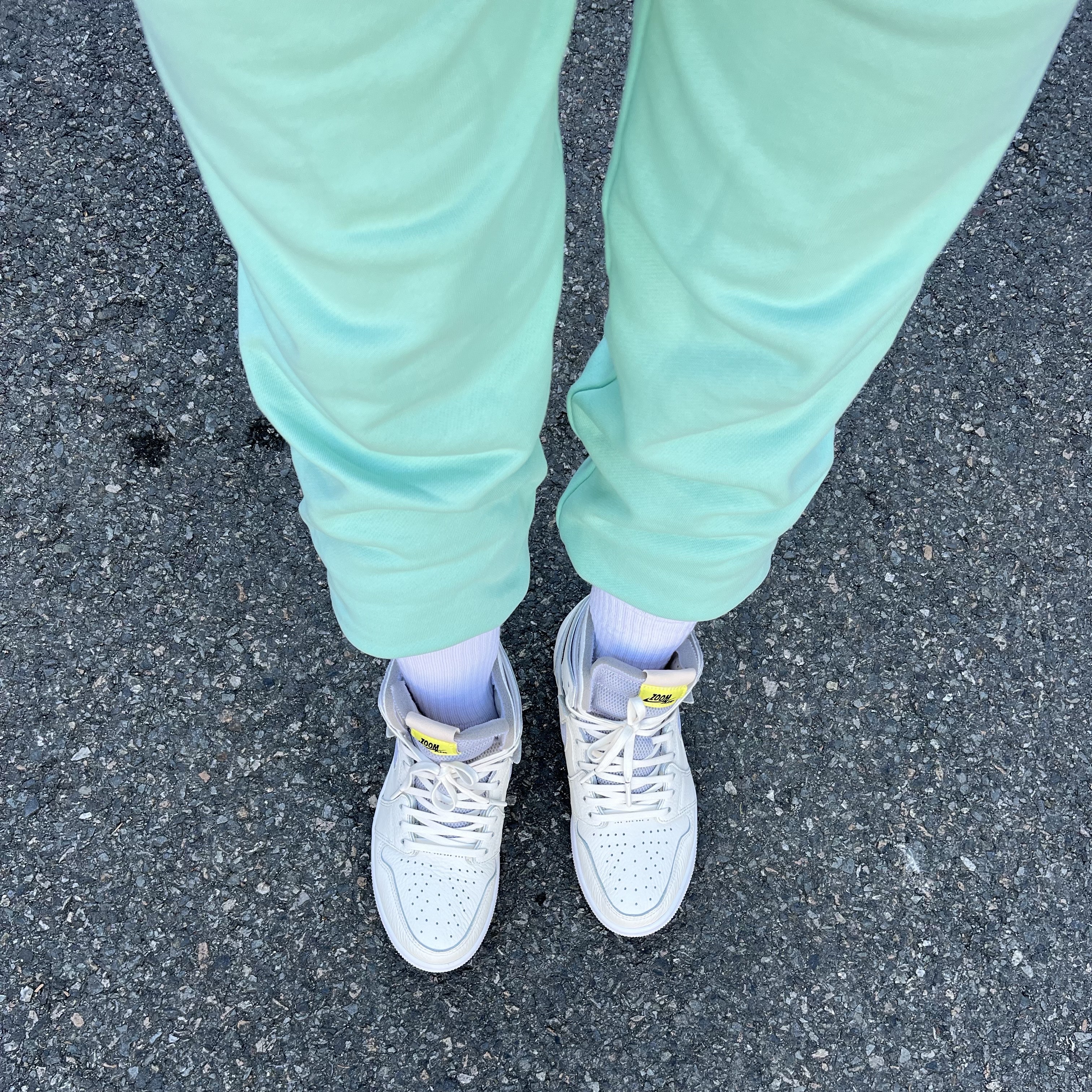 (W) Jordan 1 Zoom Air CMFT Sail 착용 스타일 - 1
