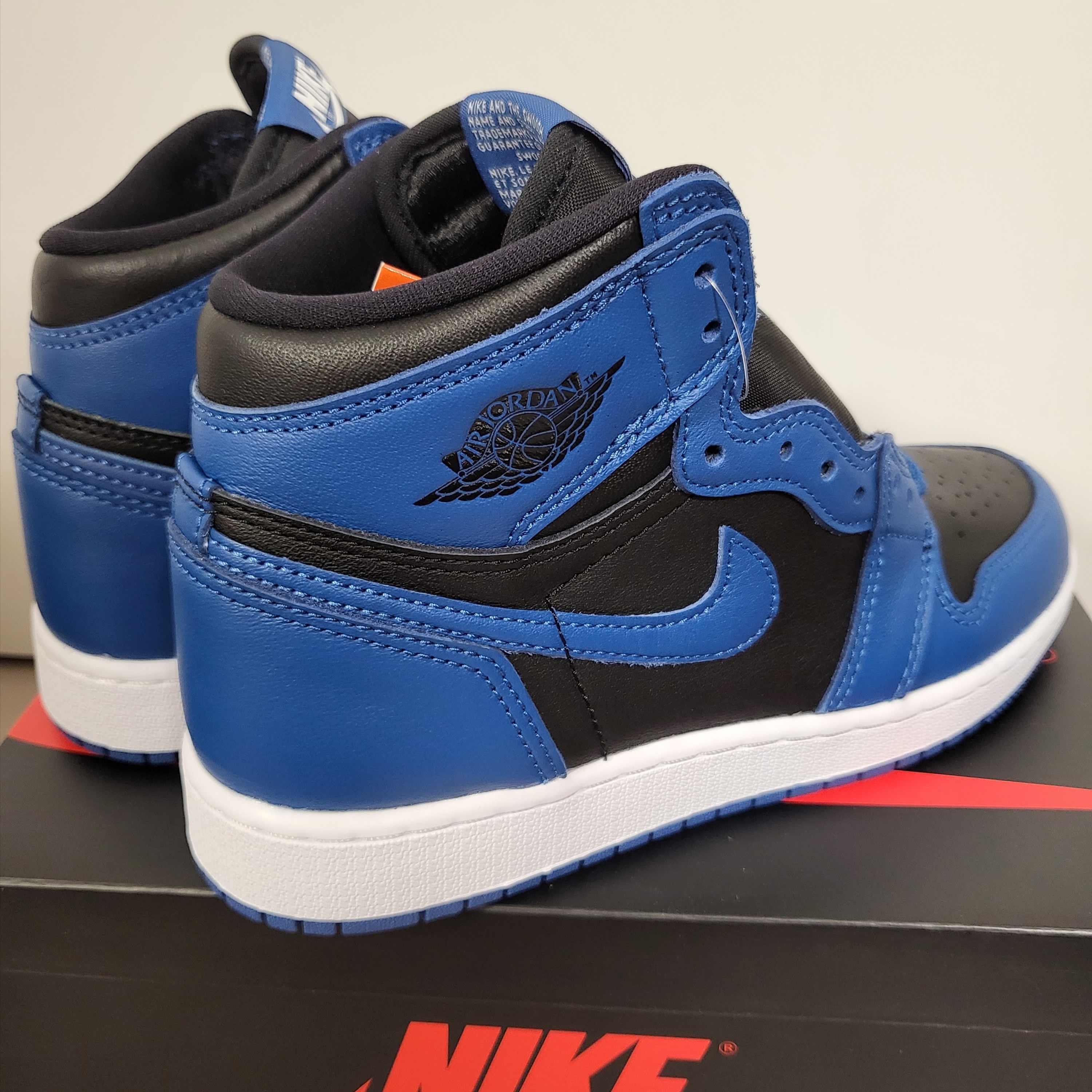 (GS) Jordan 1 Retro High OG Dark Marina Blue 착용 스타일 - 3