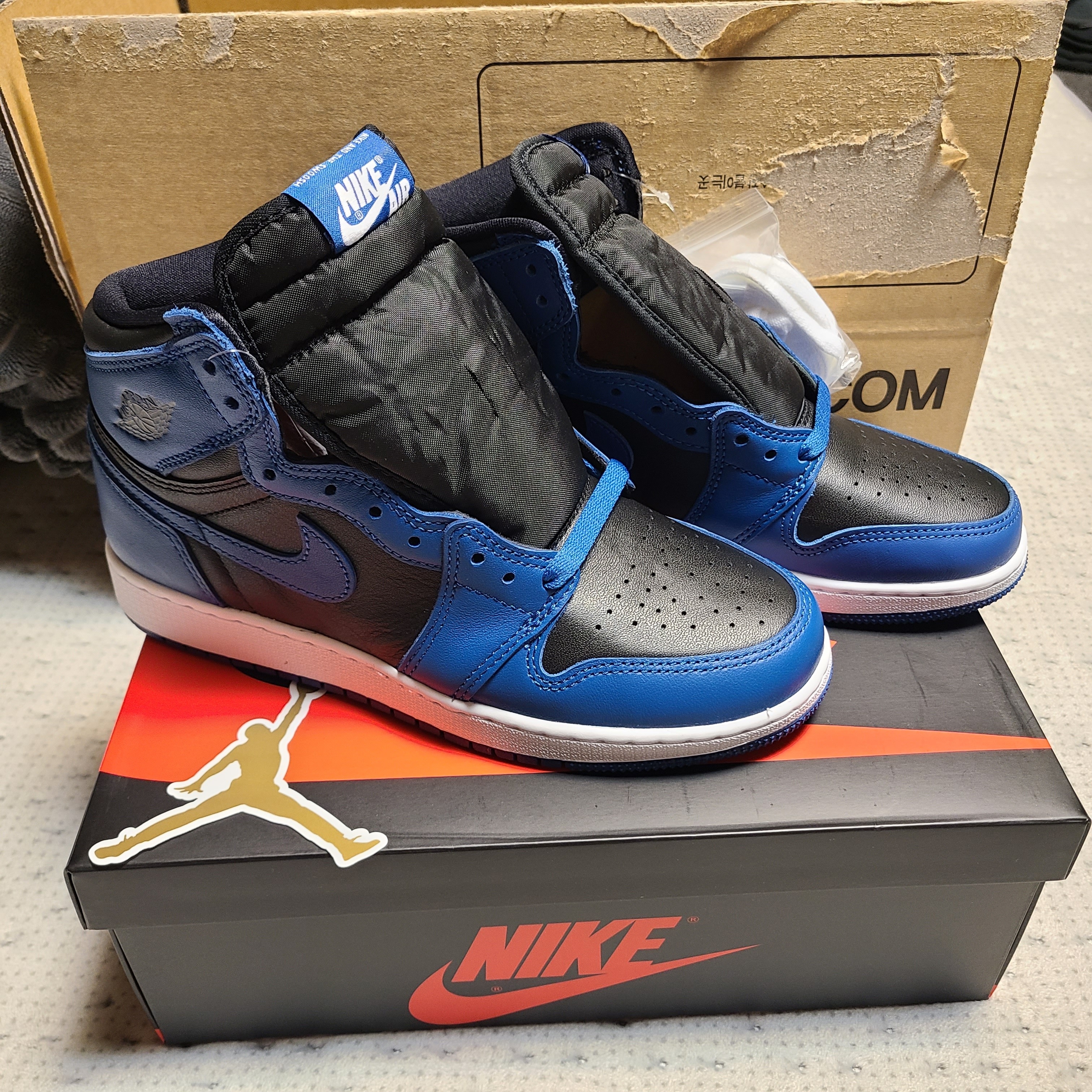 Jordan 1 Retro High OG Dark Marina Blue, (GS) Jordan 1 Retro High OG Dark Marina Blue 착용 스타일 - 2
