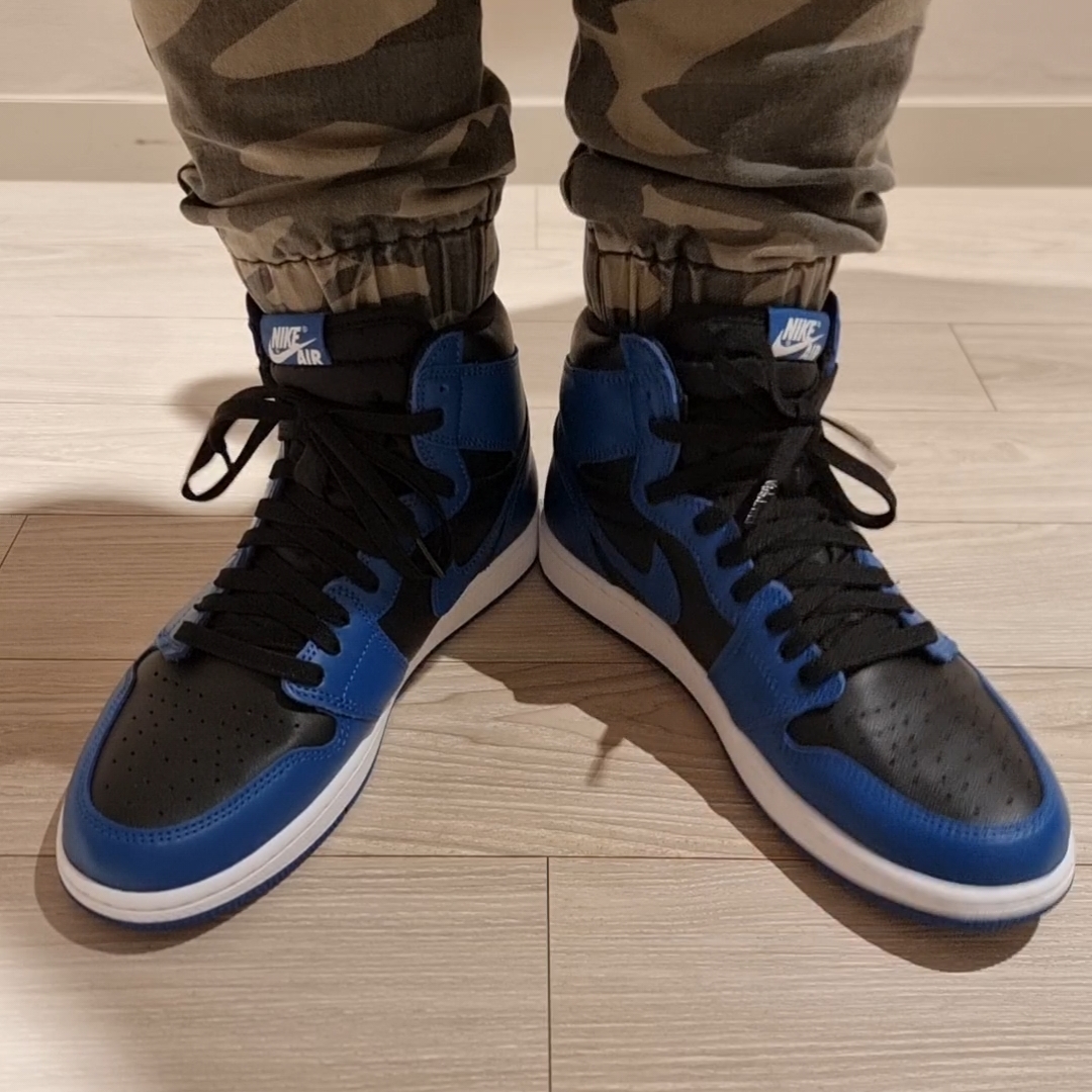 Jordan 1 Retro High OG Dark Marina Blue 착용 스타일 - 2