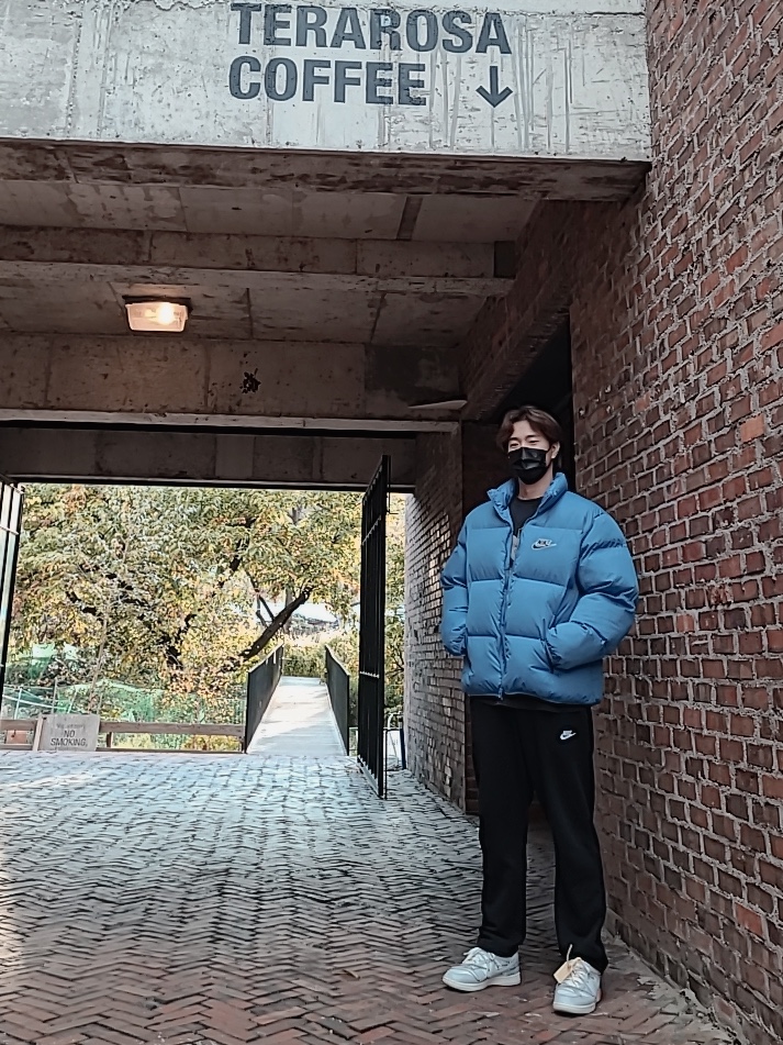 Supreme x Nike Reversible Puffy Jacket Blue - 21SS, Nike x Off-White Dunk Low The 50 - Lot 46 착용 스타일 - 1