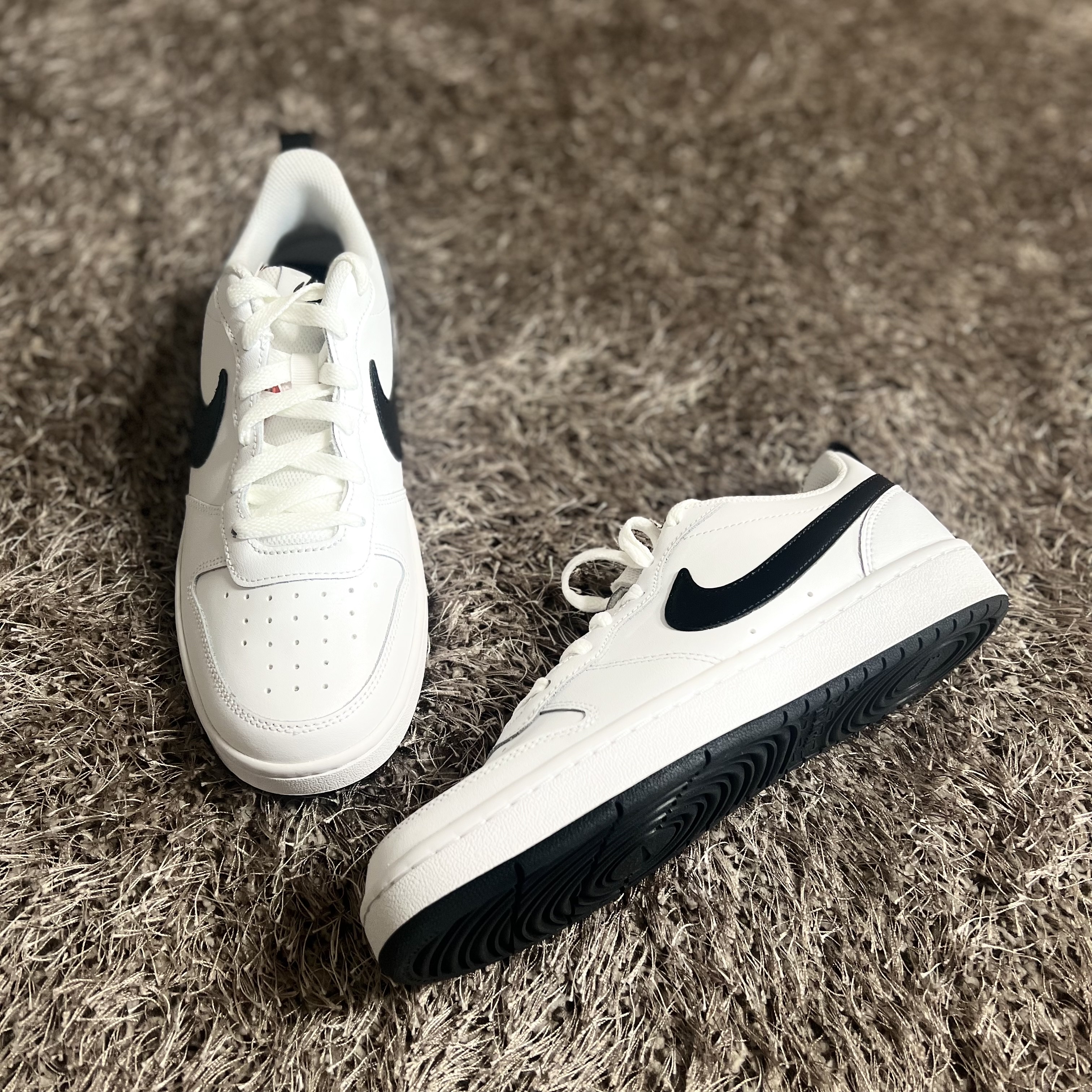 (GS) Nike Court Borough Low 2 White Black 착용 스타일