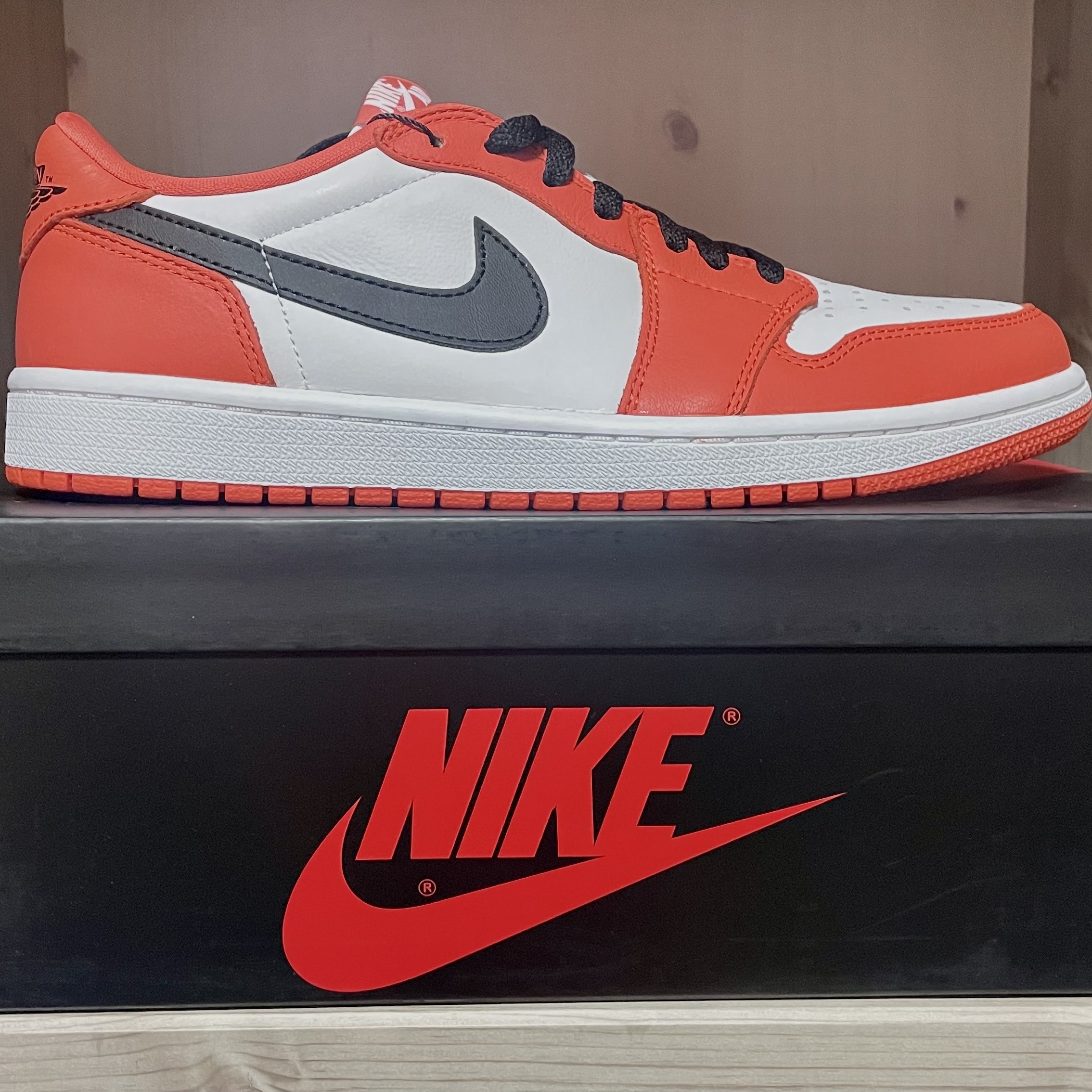 Jordan 1 Low OG Starfish 착용 스타일