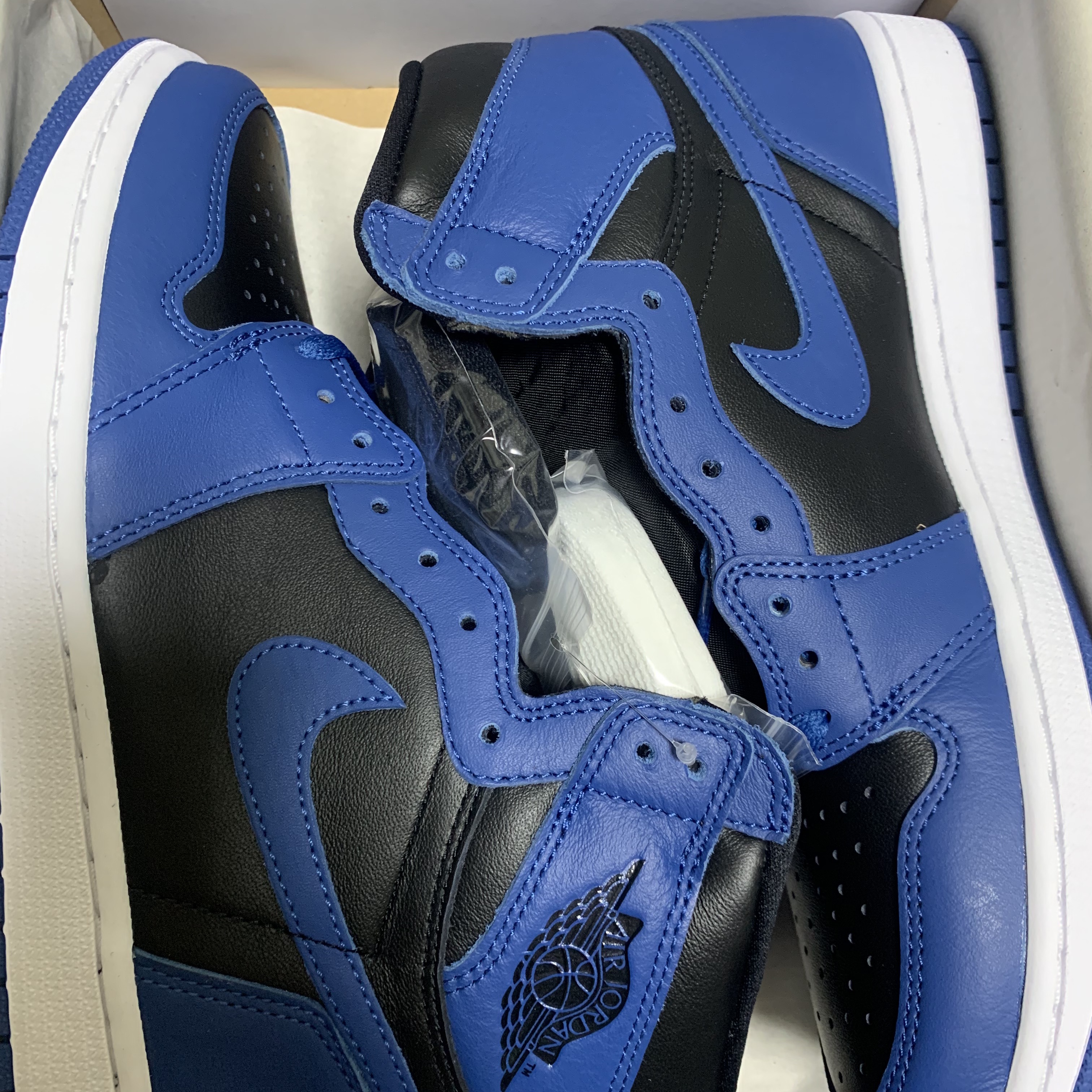 Jordan 1 Retro High OG Dark Marina Blue 착용 스타일 - 3