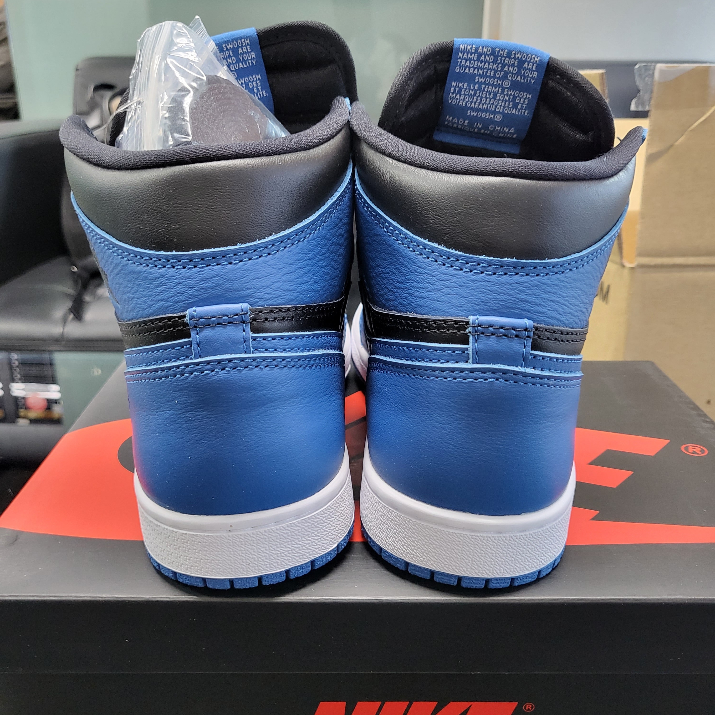 Jordan 1 Retro High OG Dark Marina Blue 착용 스타일 - 4