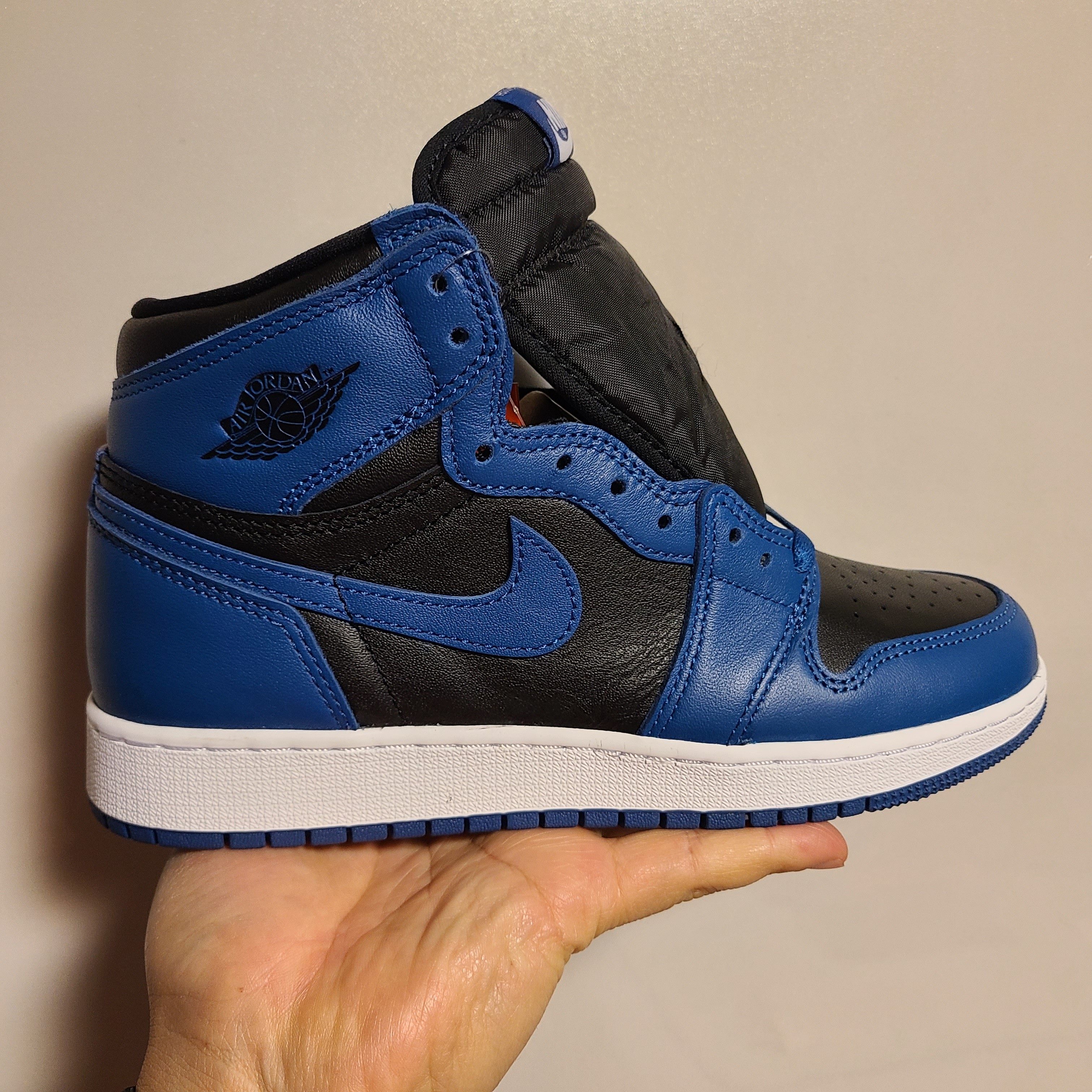 Jordan 1 Retro High OG Dark Marina Blue, (GS) Jordan 1 Retro High OG Dark Marina Blue 착용 스타일 - 3