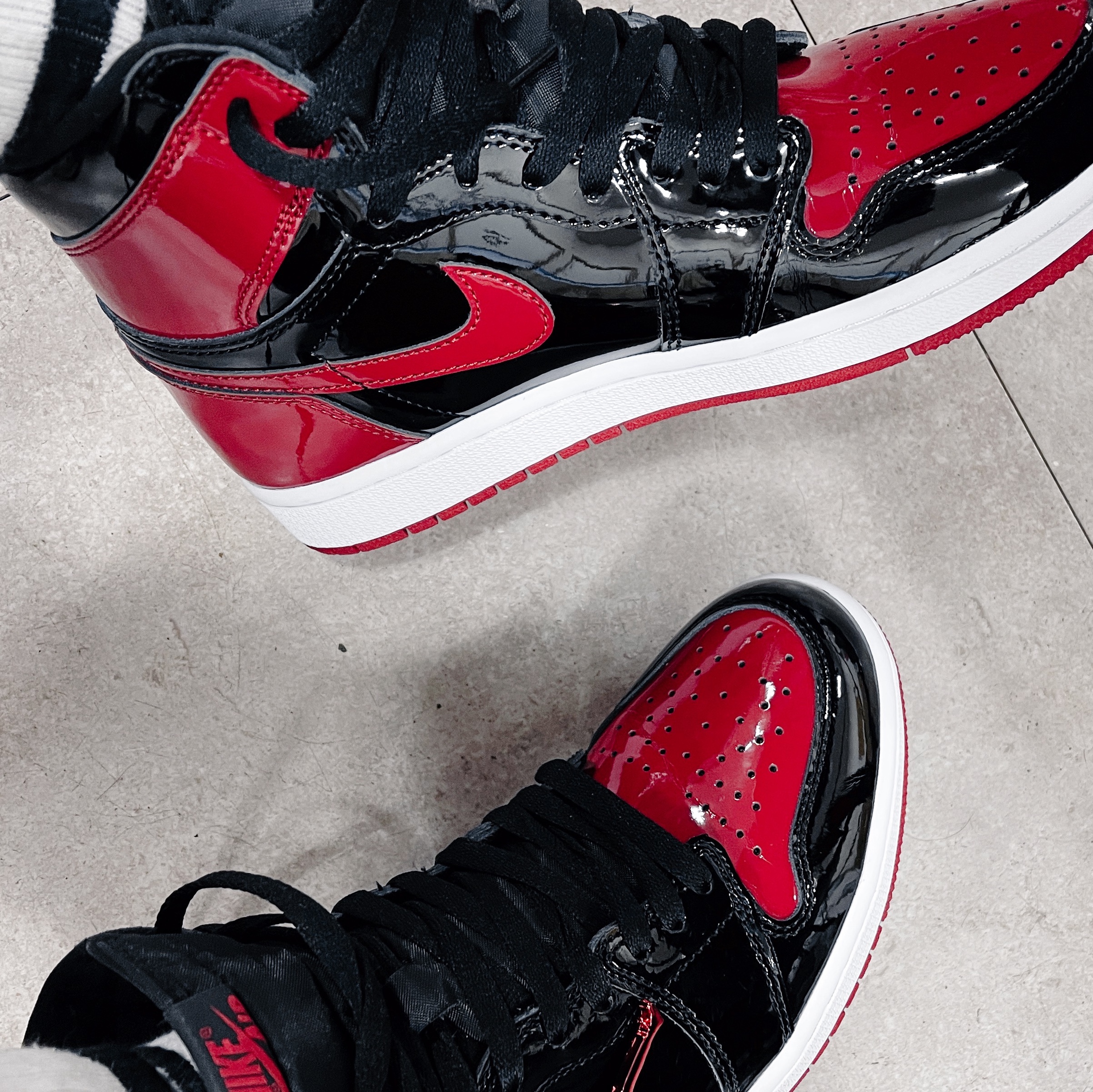 Jordan 1 Retro High OG Patent Bred 착용 스타일