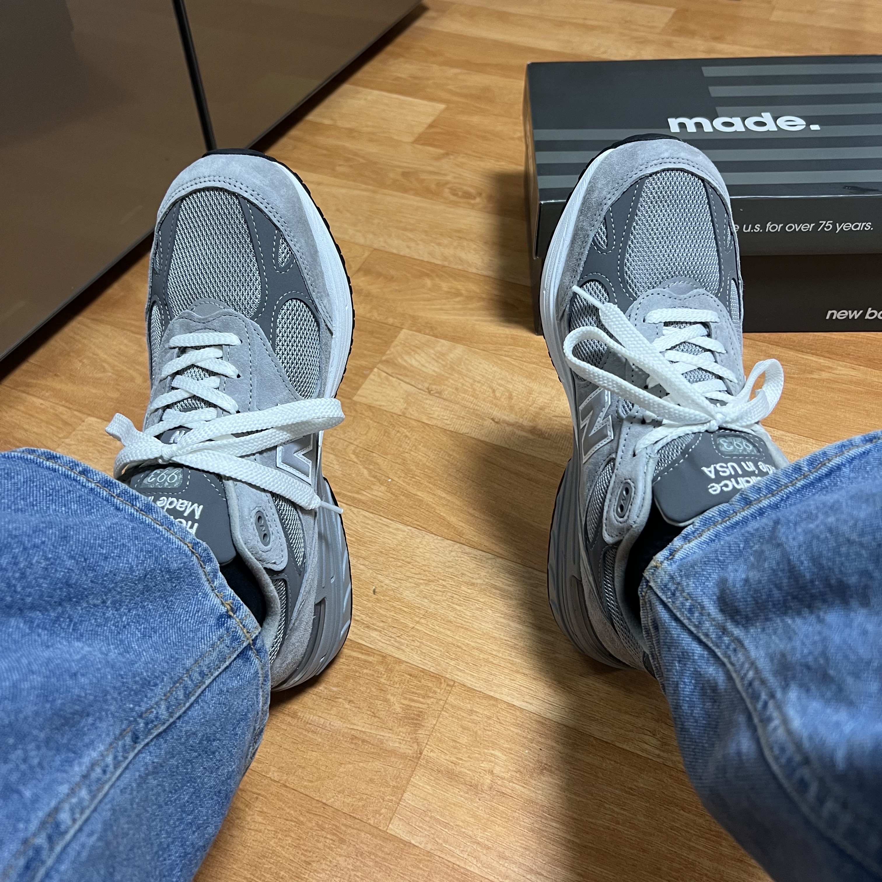 New Balance 993 Made in USA Grey - 2E Wide 착용 스타일 - 2