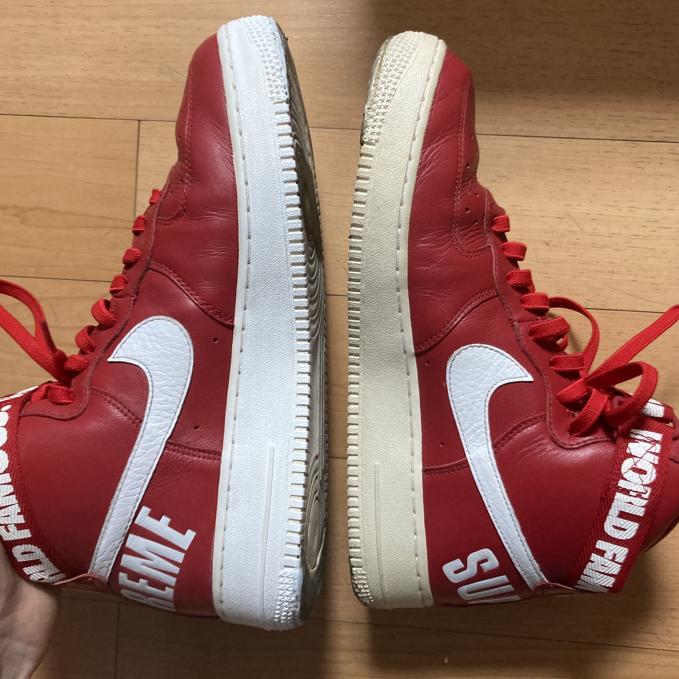 Nike x Supreme Air Force 1 High World Famous Red 착용 스타일 - 2