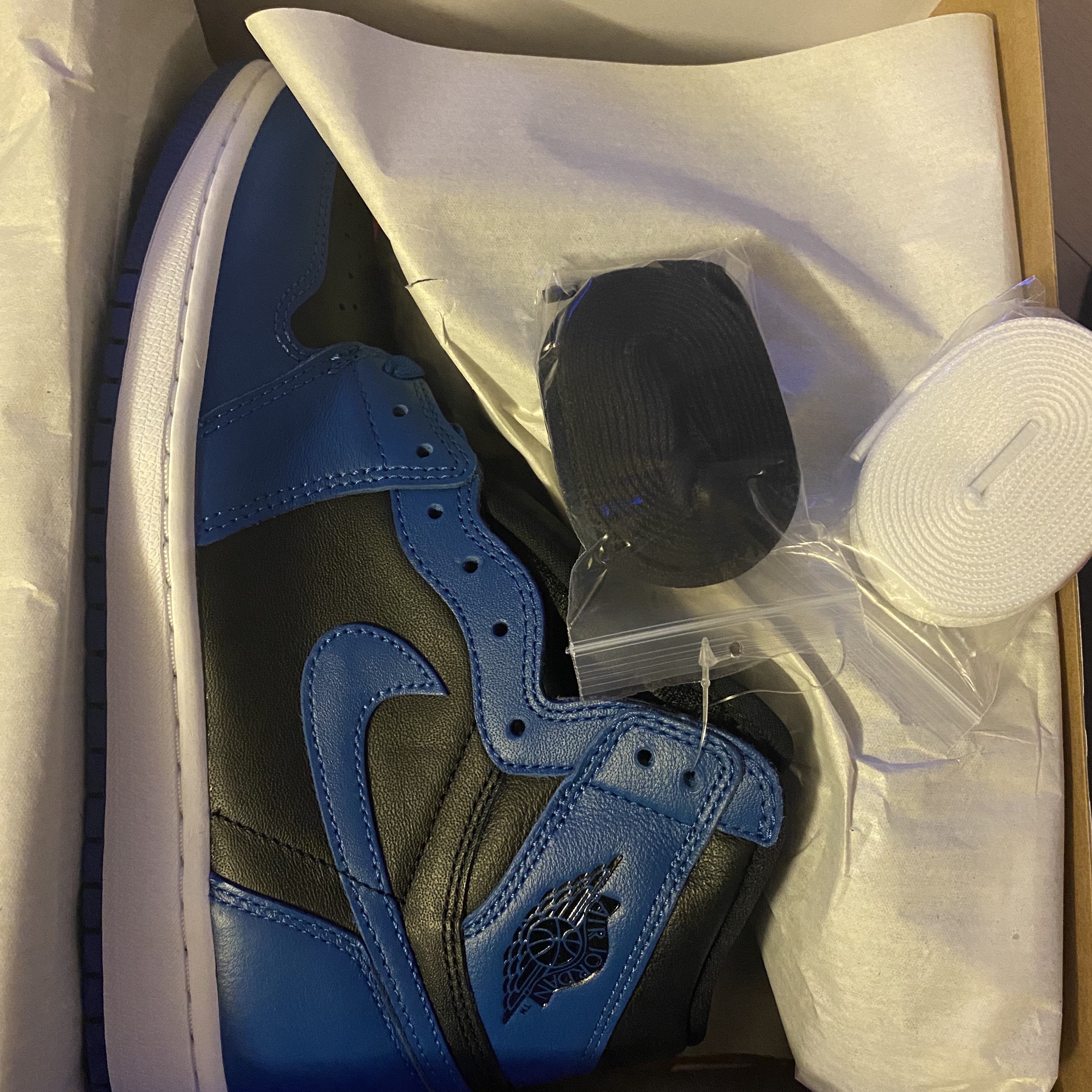 Jordan 1 Retro High OG Dark Marina Blue 착용 스타일