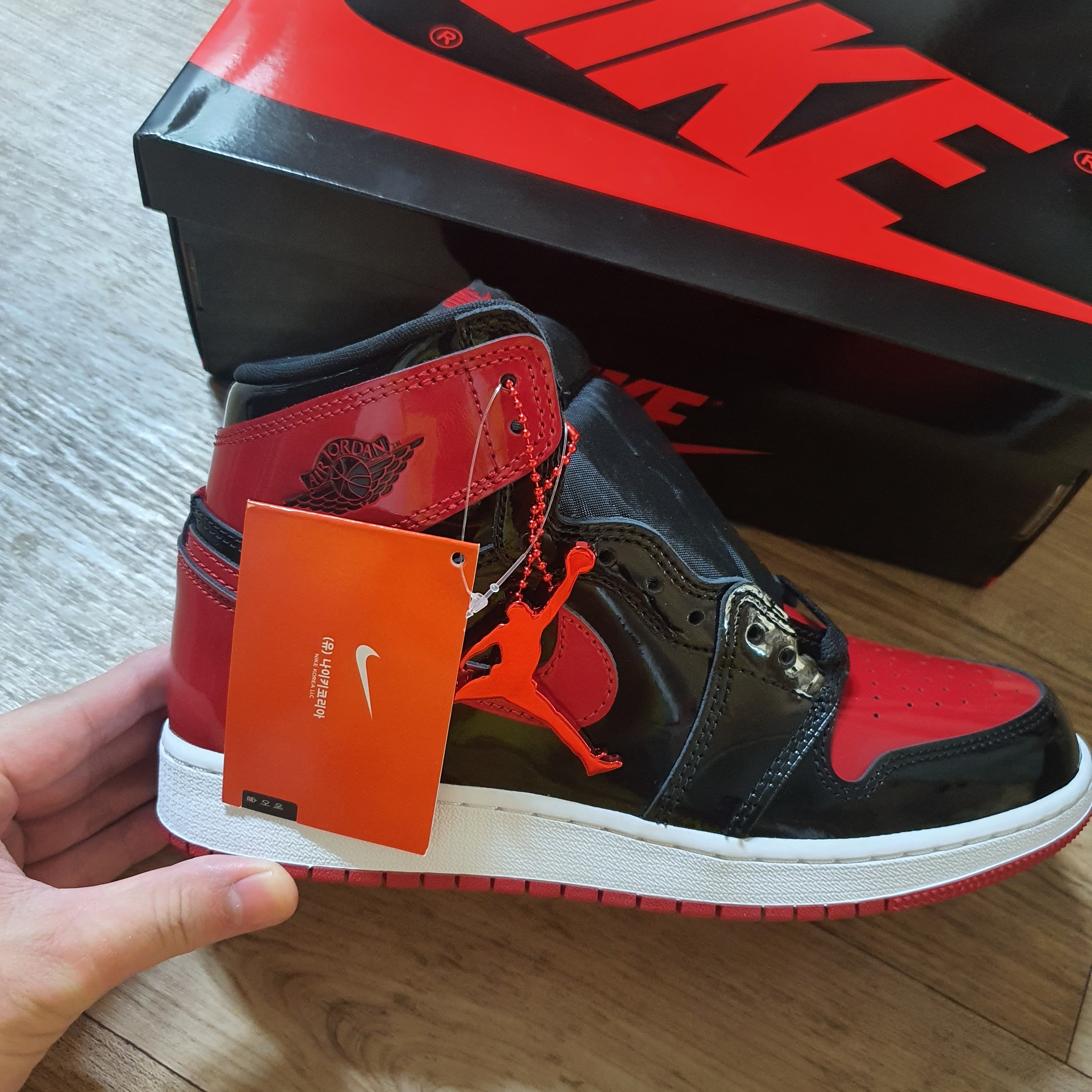 Jordan 1 Retro High OG Patent Bred, (GS) Jordan 1 Retro High OG Patent Bred 착용 스타일 - 4
