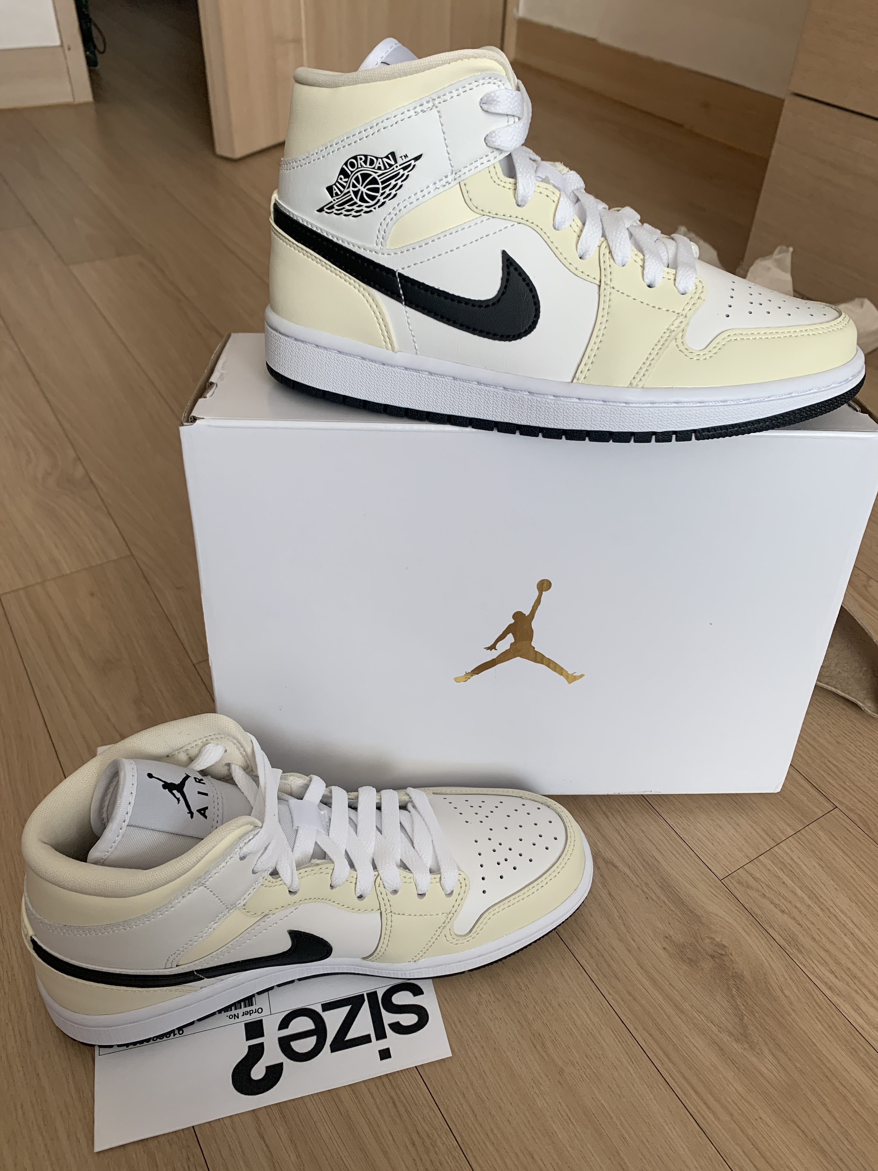 (W) Jordan 1 Mid Coconut Milk 착용 스타일