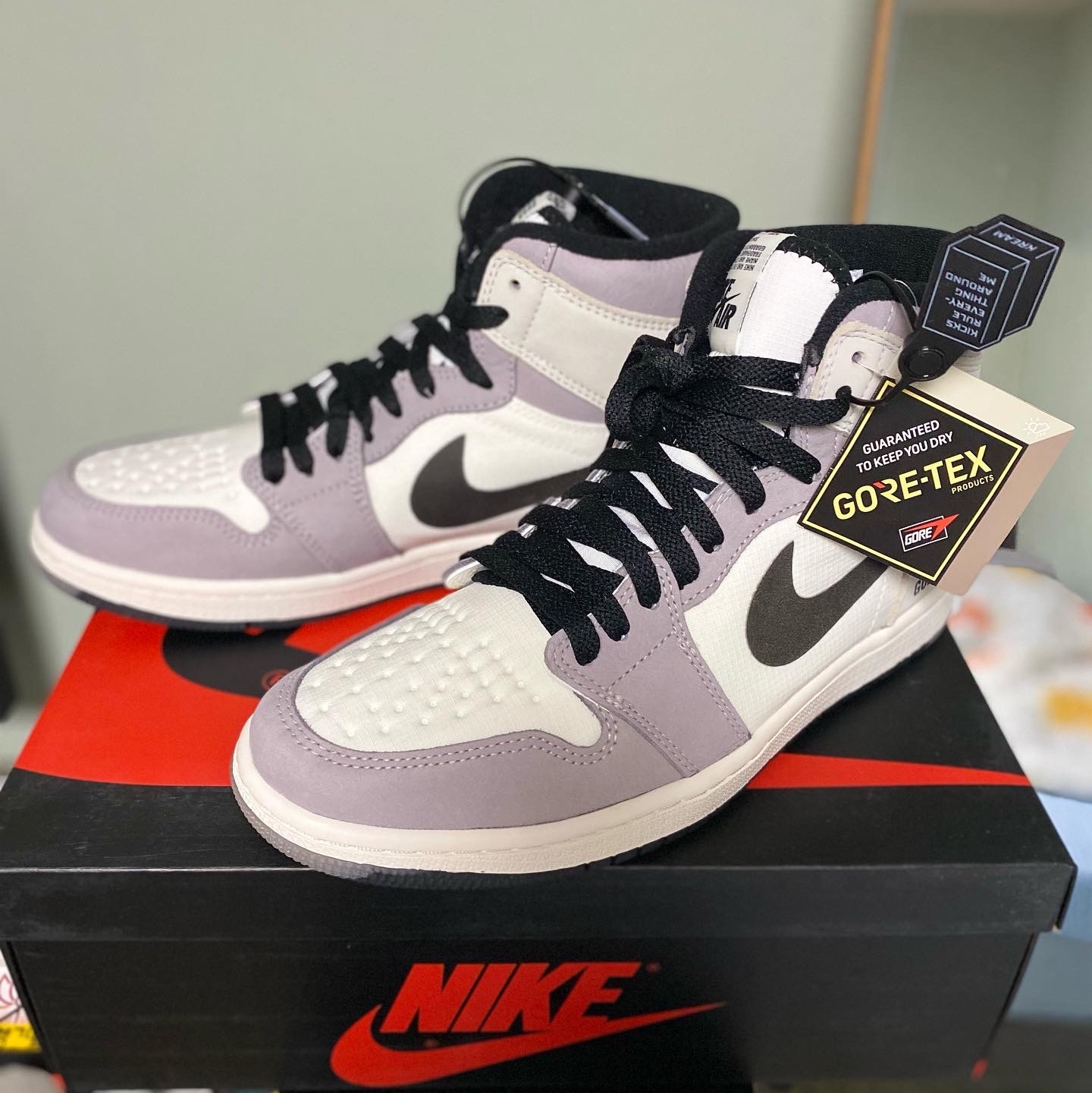 Jordan 1 Element Gore-Tex Sail 착용 스타일 - 2