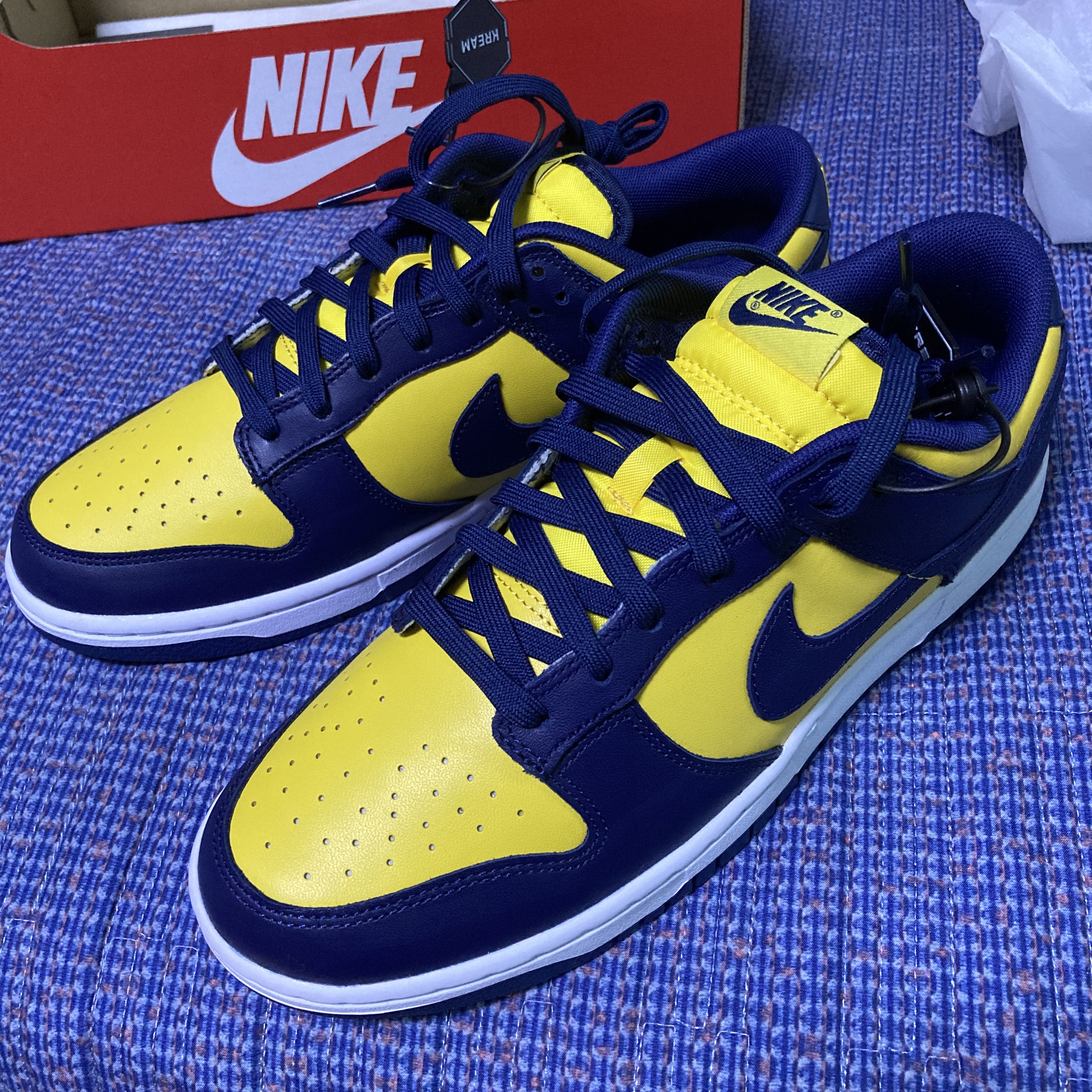 Nike Dunk Low Retro Varsity Maize 착용 스타일 - 2