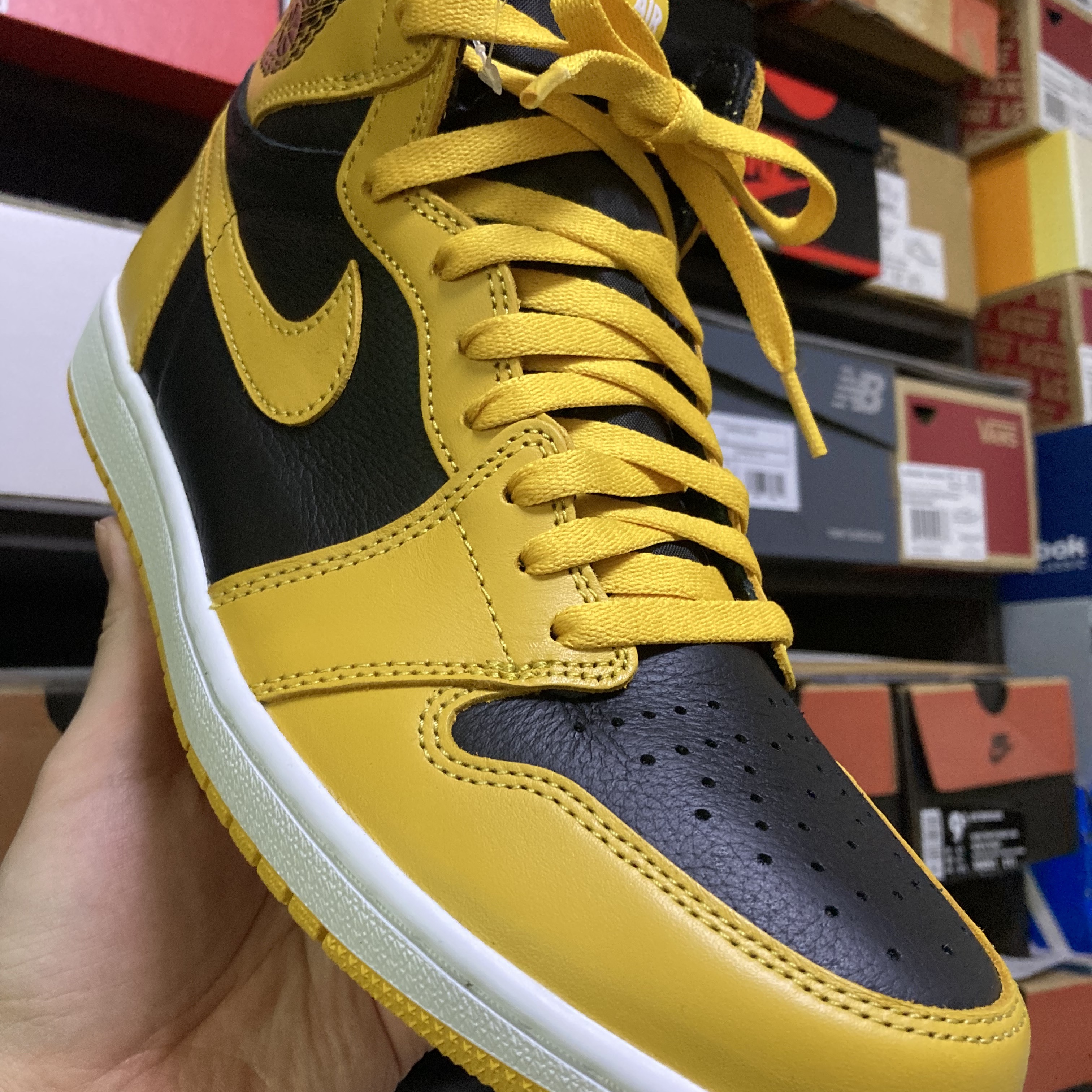 Jordan 1 Retro High OG Pollen 착용 스타일 - 1