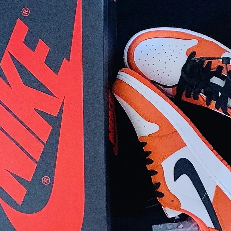 Jordan 1 Low OG Starfish, (W) Jordan 1 Low OG Starfish 착용 스타일 - 1