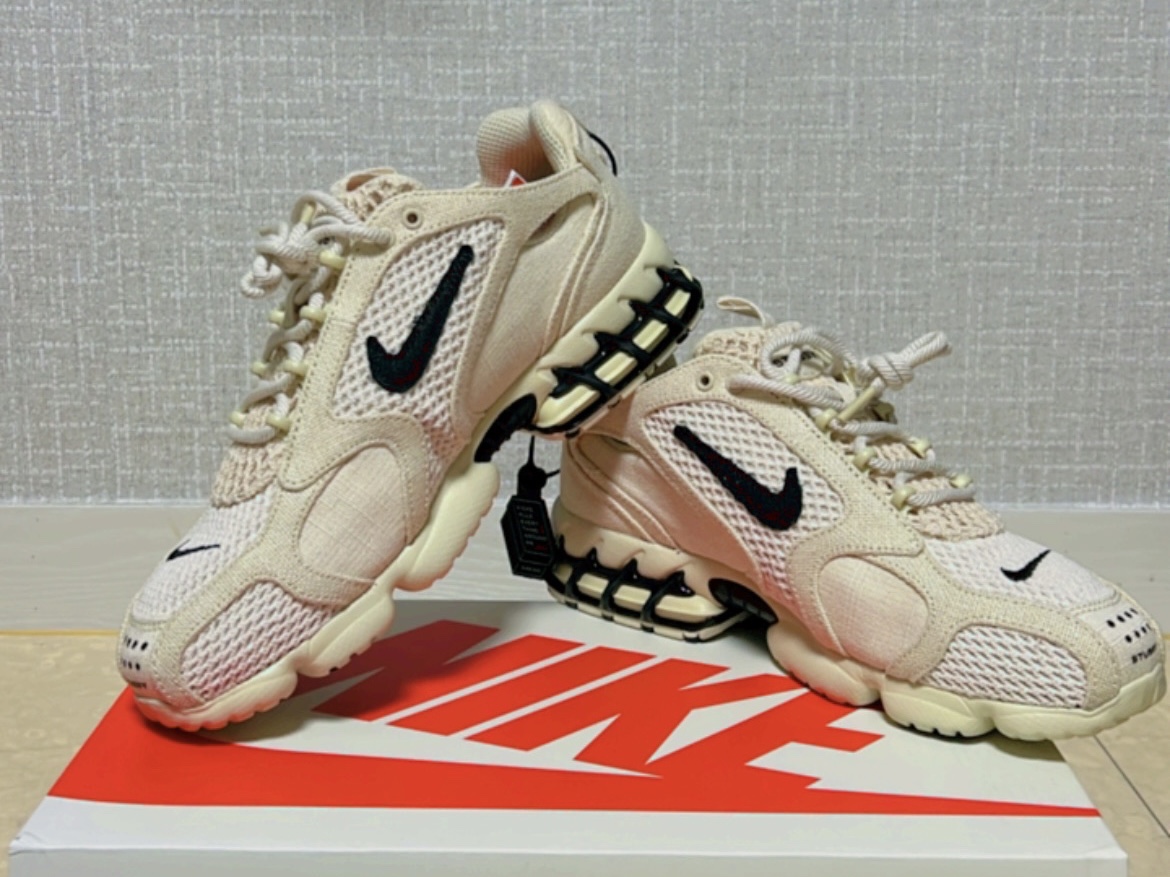 Nike x Stussy Air Zoom Spiridon Cage 2 Fossil 착용 스타일