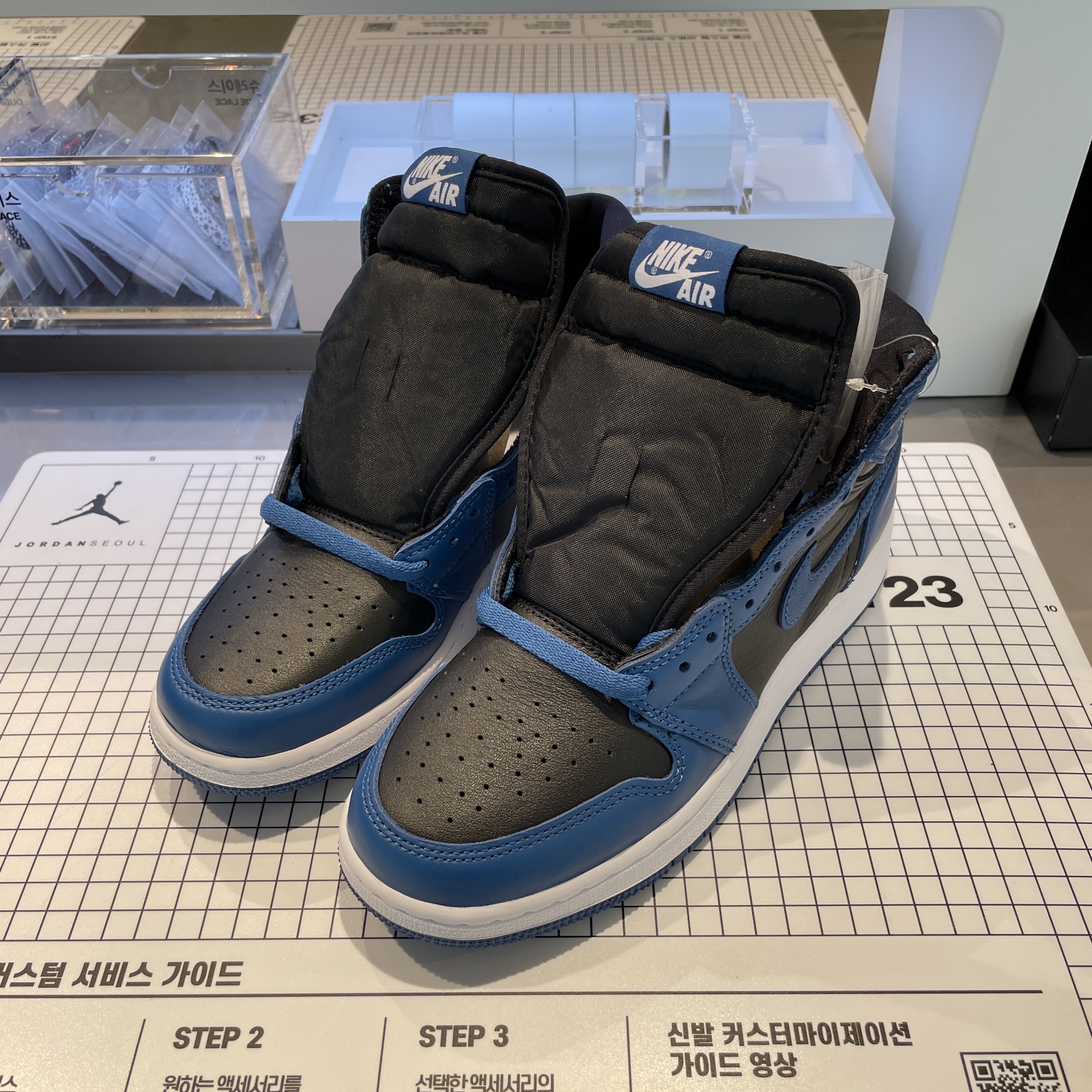 Jordan 1 Retro High OG Dark Marina Blue, (GS) Jordan 1 Retro High OG Dark Marina Blue 착용 스타일 - 2