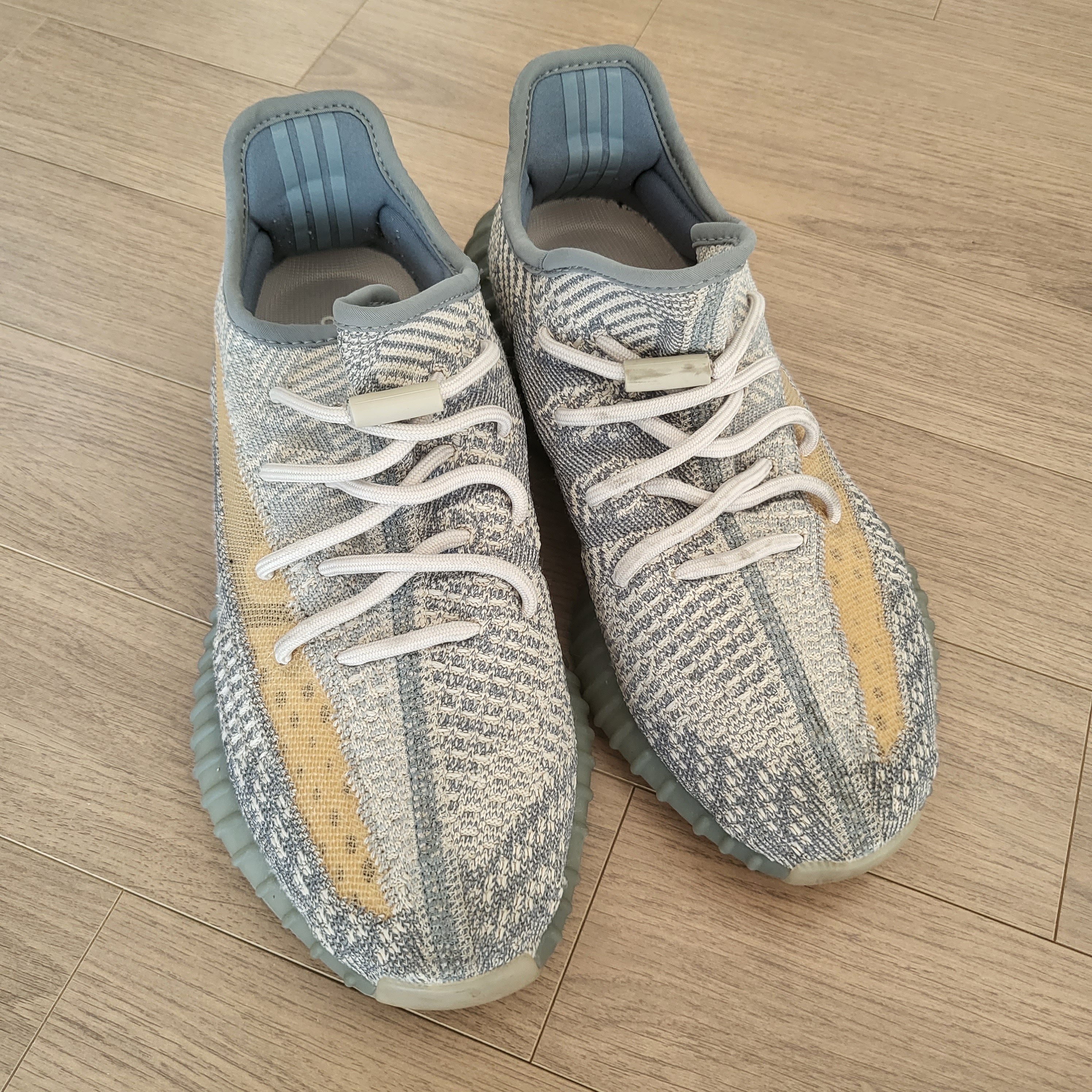 Adidas Yeezy Boost 350 V2 Israfil 착용 스타일 - 2